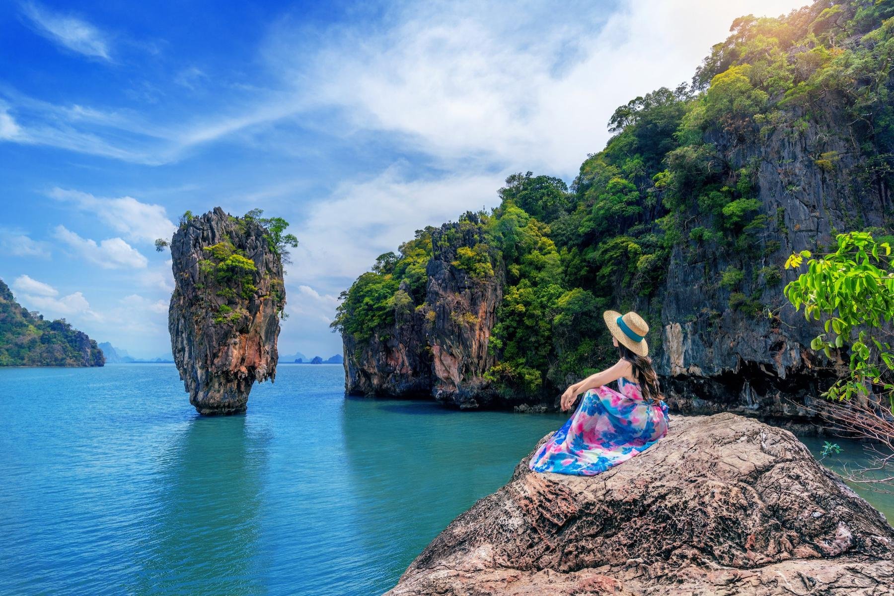 Phuket Private Full-Day Tour: James Bond Island, Ko Panyi & Samet Nangshe