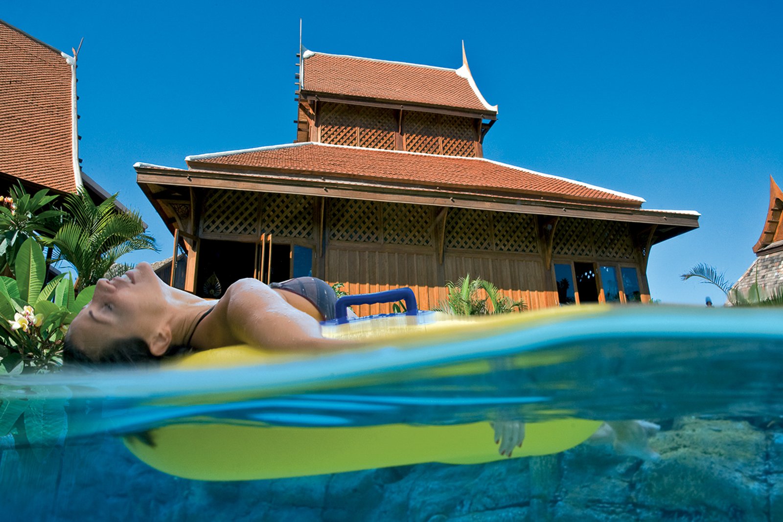 Tenerife Twin Park Pass: Loro Parque & Siam Park with Transfers
