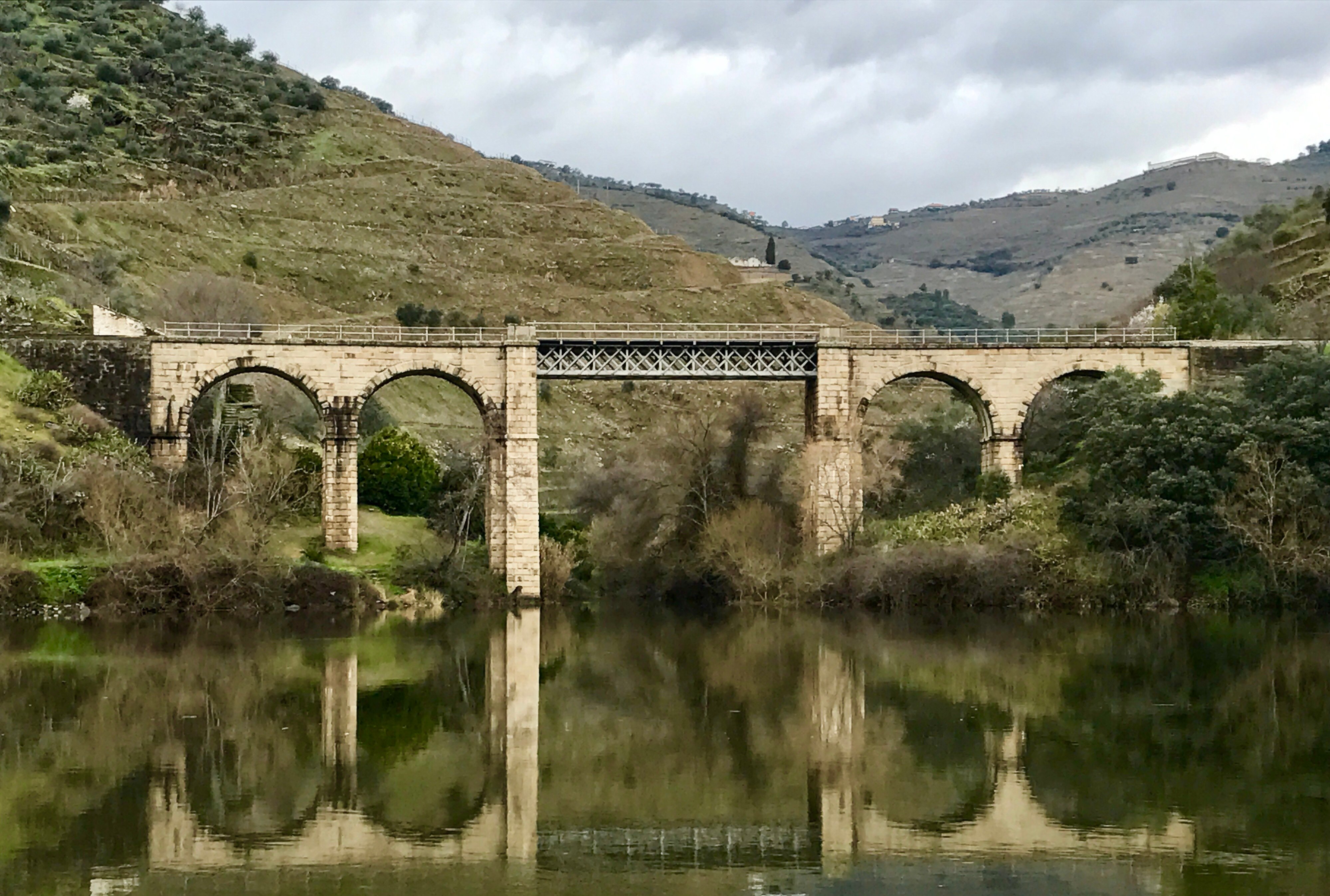 Private Douro Valley Day Tour from Porto with River Cruise & Wine Tasting