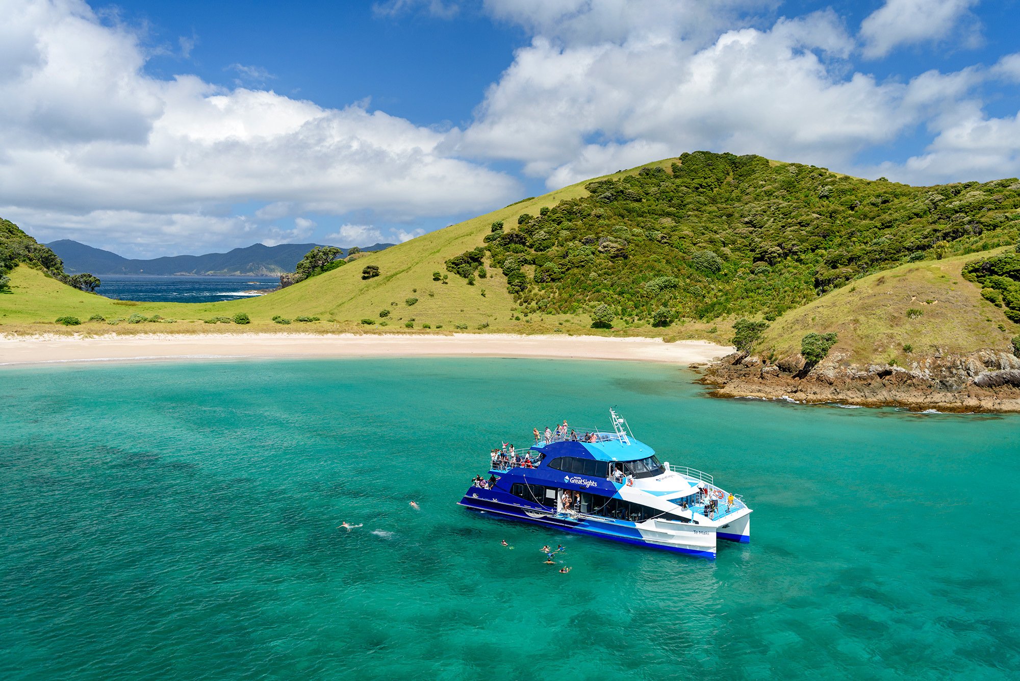 Bay of Islands Cream Trip Full-Day Cruise from Paihia