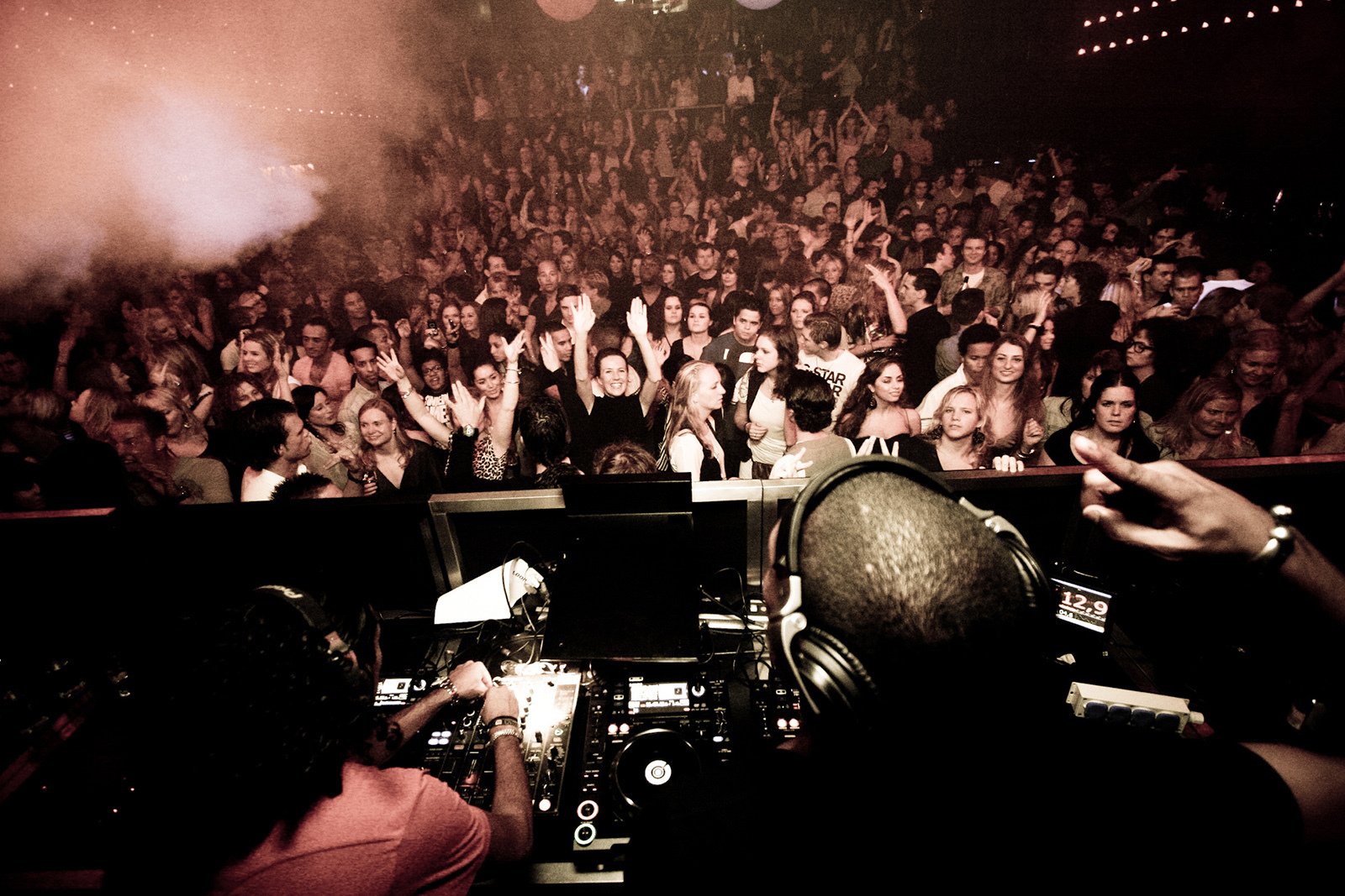 Amsterdam Nightlife Pass: 1–7 Day Multi-Venue Access
