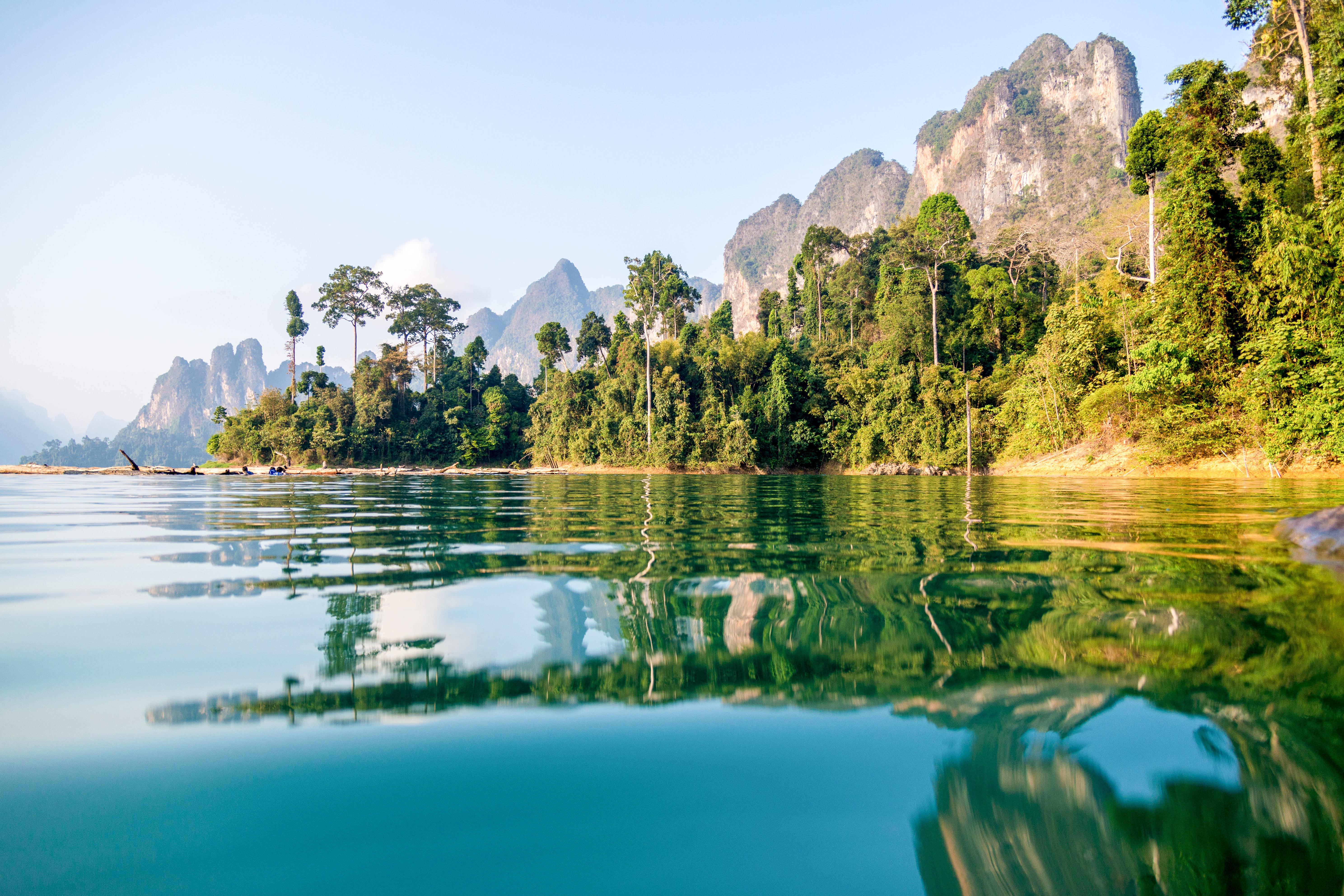 Khao Lak: Cheow Lan Lake Bamboo Rafting & Cave Day Trip