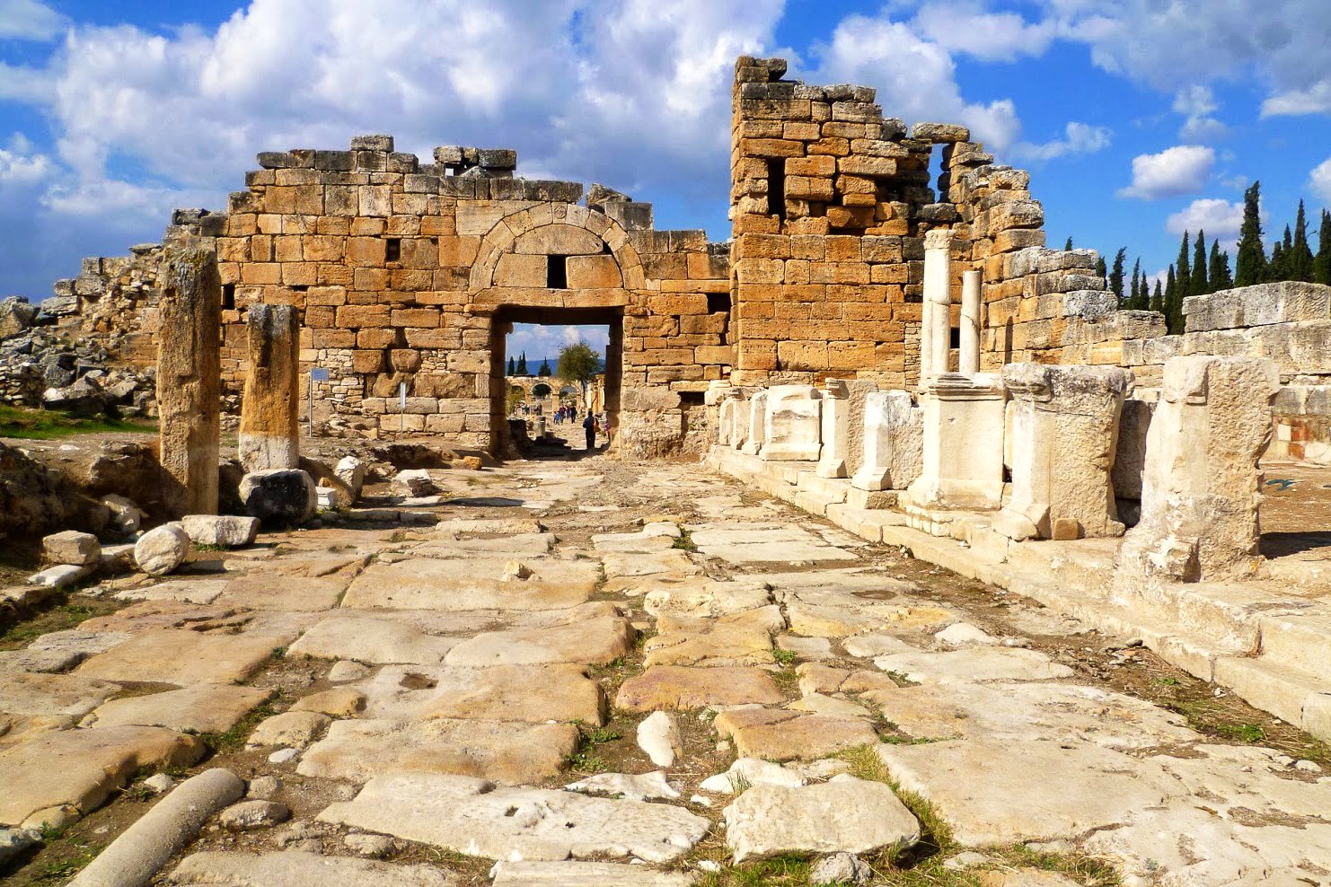 Pamukkale & Hierapolis Small-Group Excursion from Fethiye