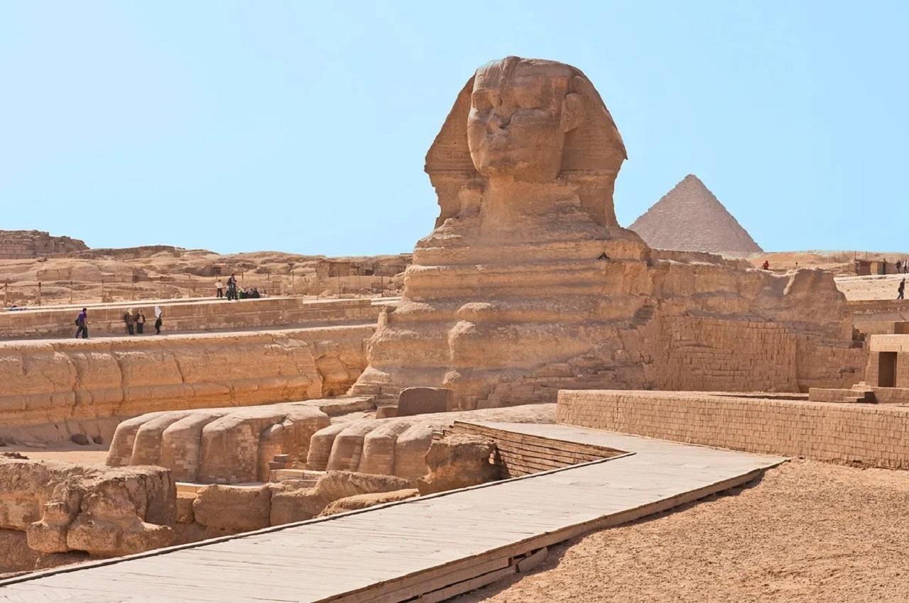 Cairo & Giza Full-Day Expedition from Hurghada