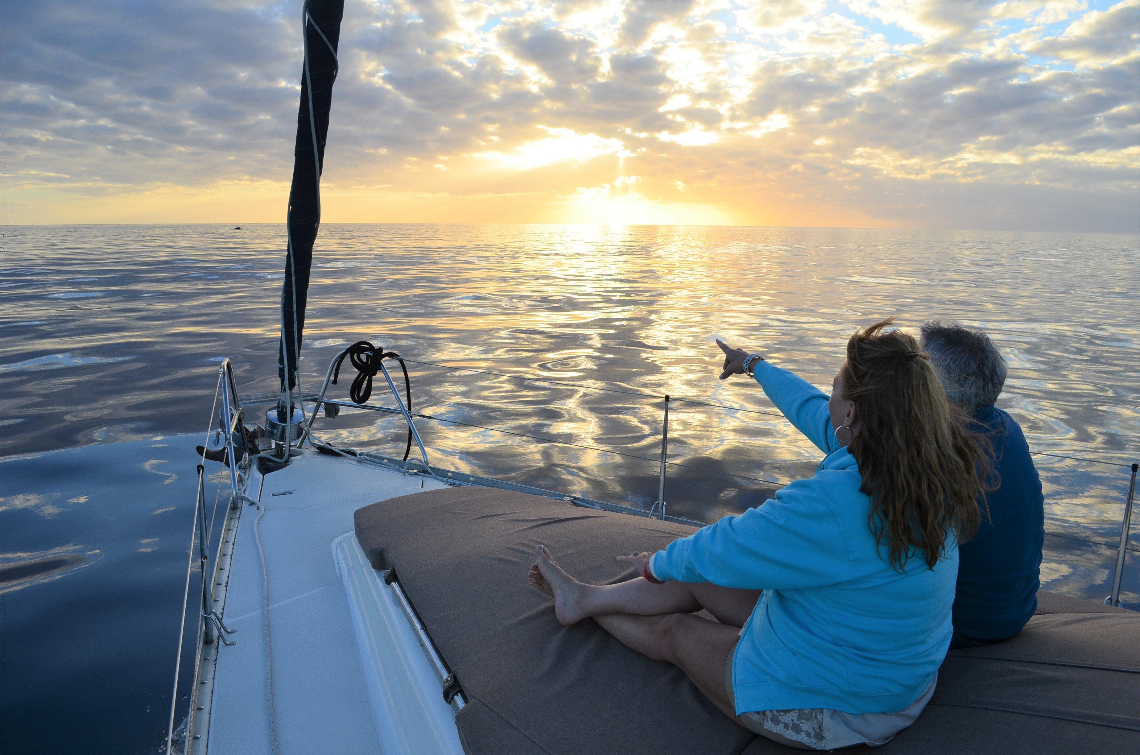 Cabo San Lucas: Private 38-Foot Sailing Adventure
