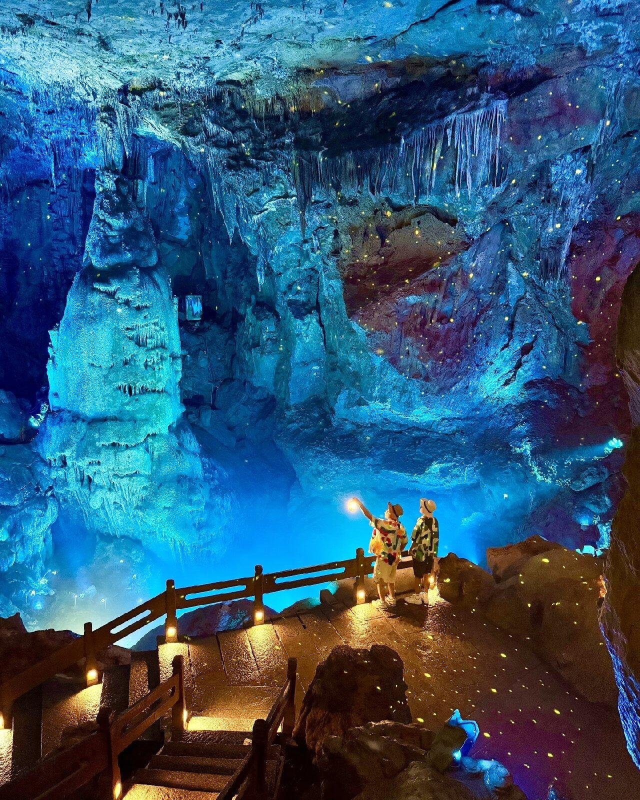 Yellow Dragon Cave Underground Explorer