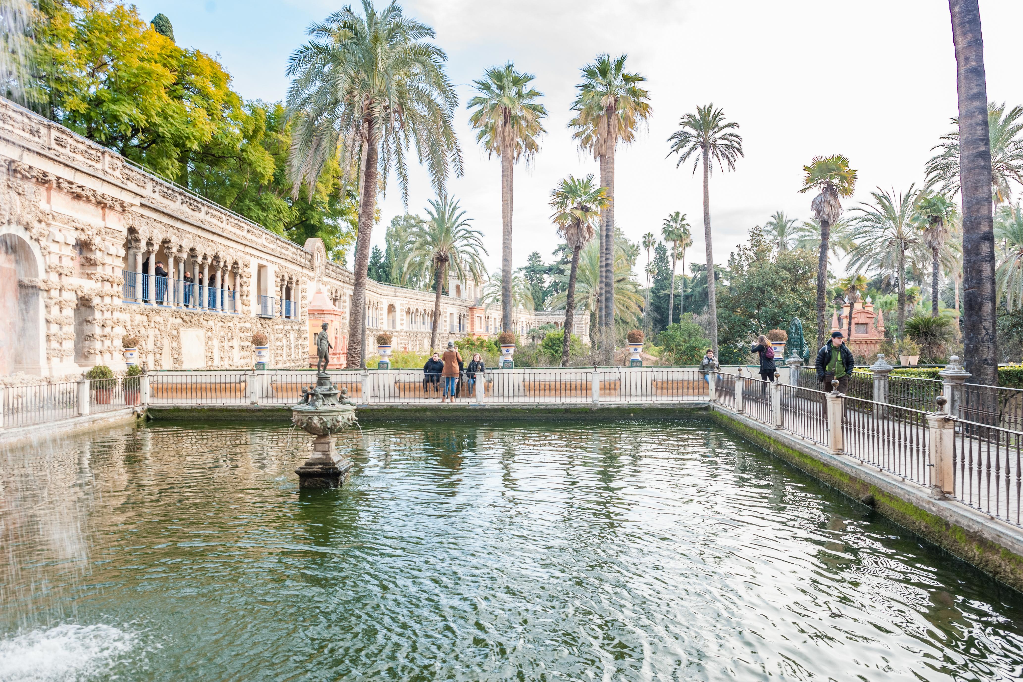 Seville: Guided Royal Alcázar Palace Tour