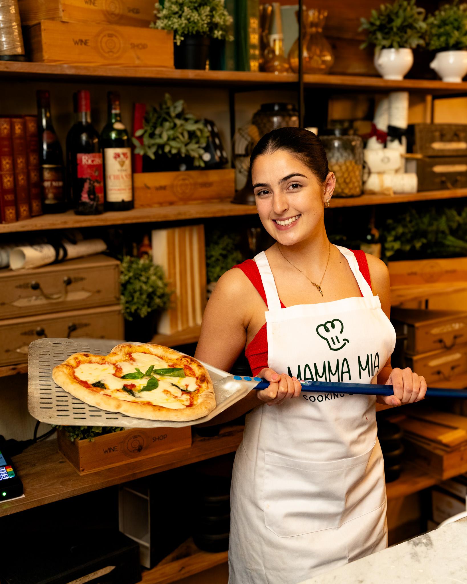 Florence Pizza & Gelato Cooking Class with Unlimited Wine