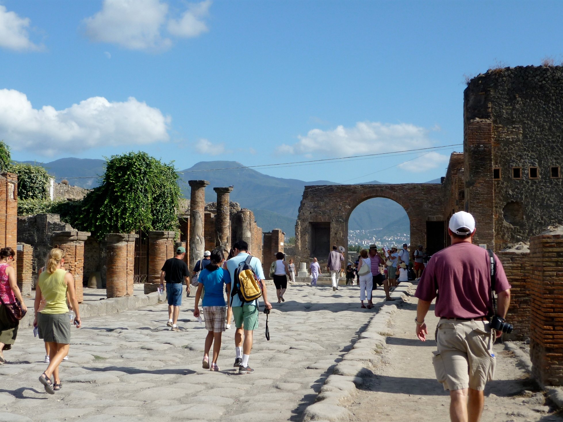 Naples to Pompeii & Amalfi Coast: Private Full-Day Tour