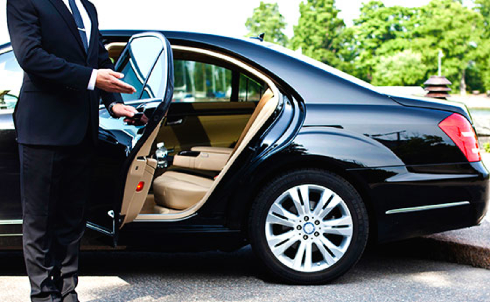 Private Airport Transfer from SSR International