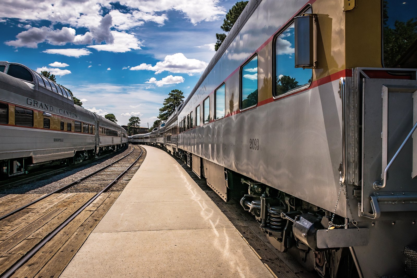 Grand Canyon Railway & Rim Tour from Sedona