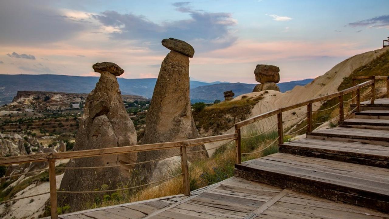 Cappadocia Private Highlights & Valleys Chauffeur Tour