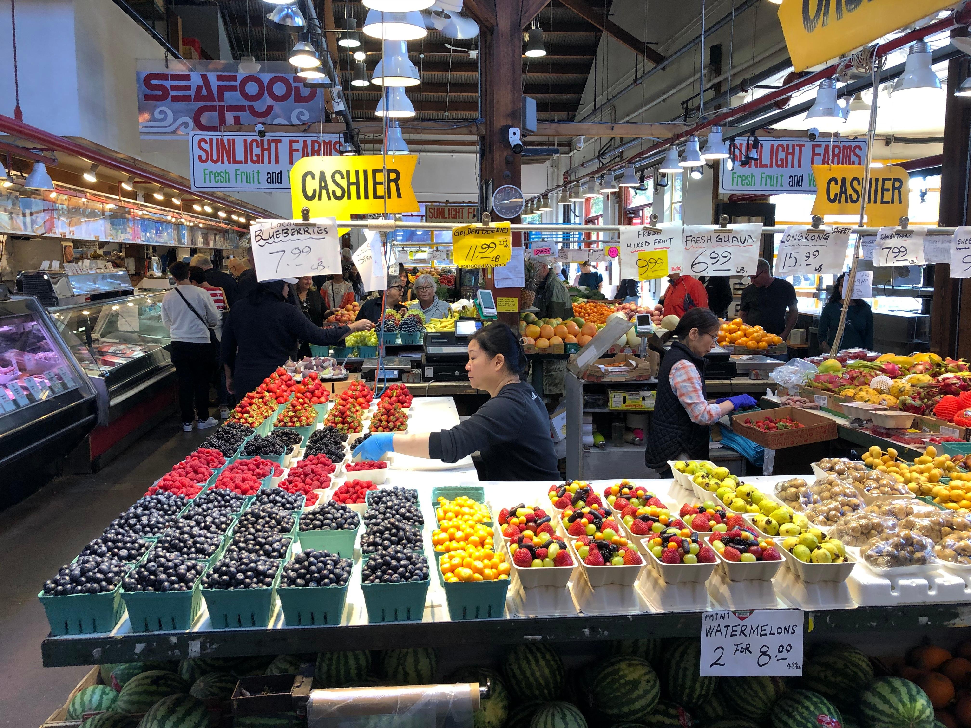 Complete Vancouver Private Small-Group City Tour