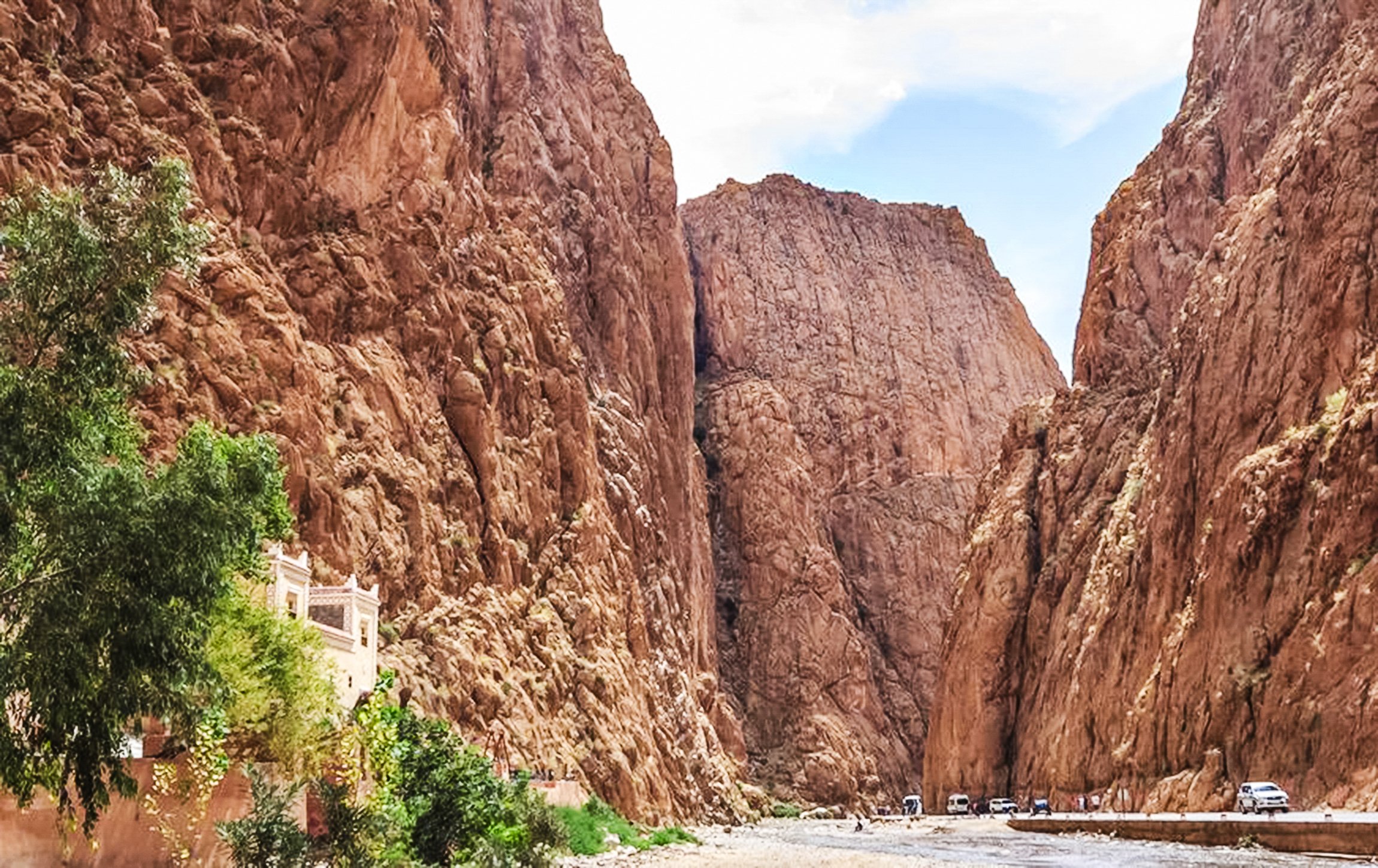 Marrakech to Merzouga: 3-Day Sahara Desert Adventure