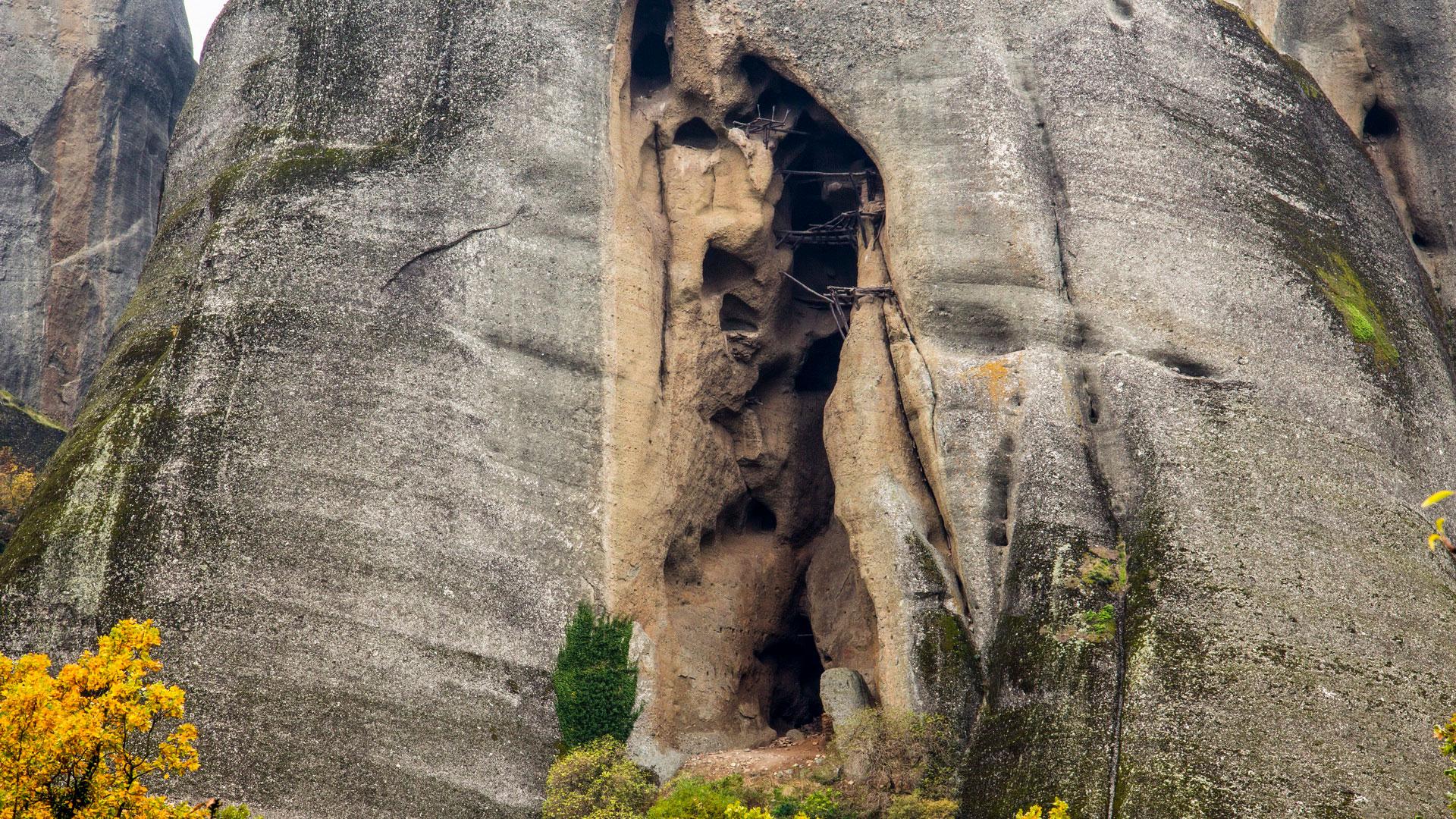 Athens to Meteora: Full-Day Trip with Monastery Visits, Caves & Coastal Stops