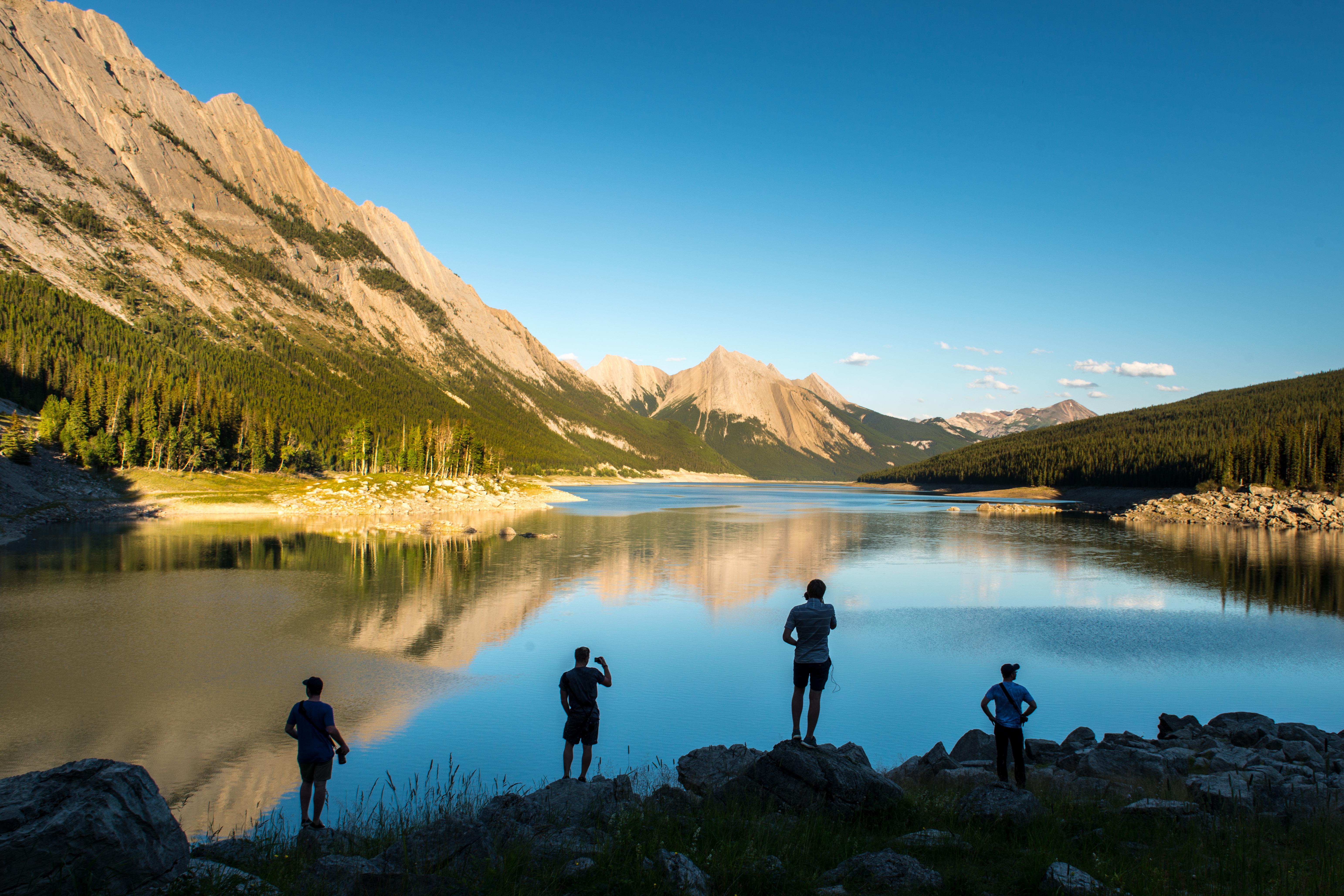 Maligne Lake cruise to Spirit Island, Jasper National Park — glacier-fed turquoise water and Canadian Rockies peaks, photo 3