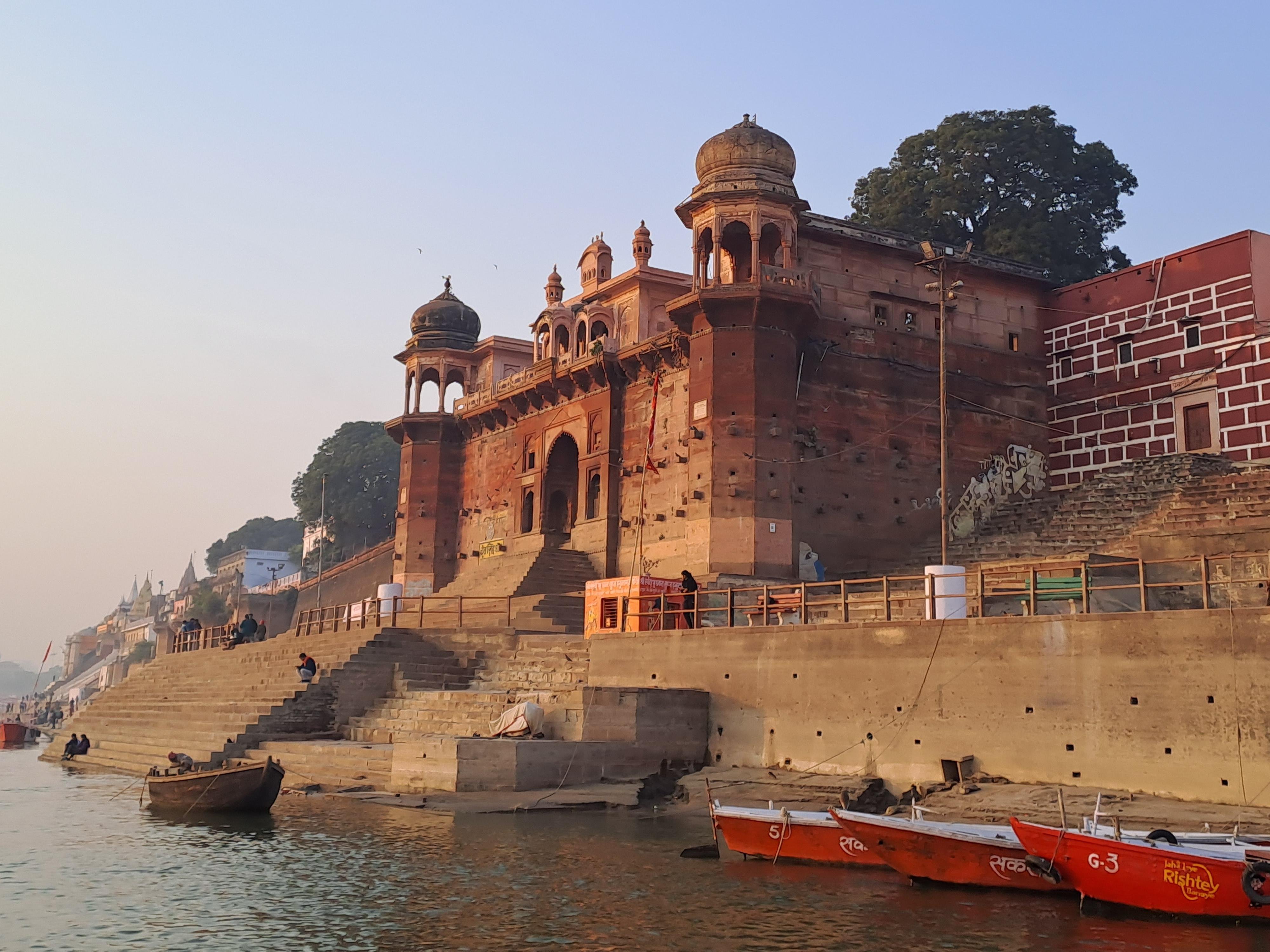 Varanasi Morning Ganges Boat Excursion & Arti Ritual