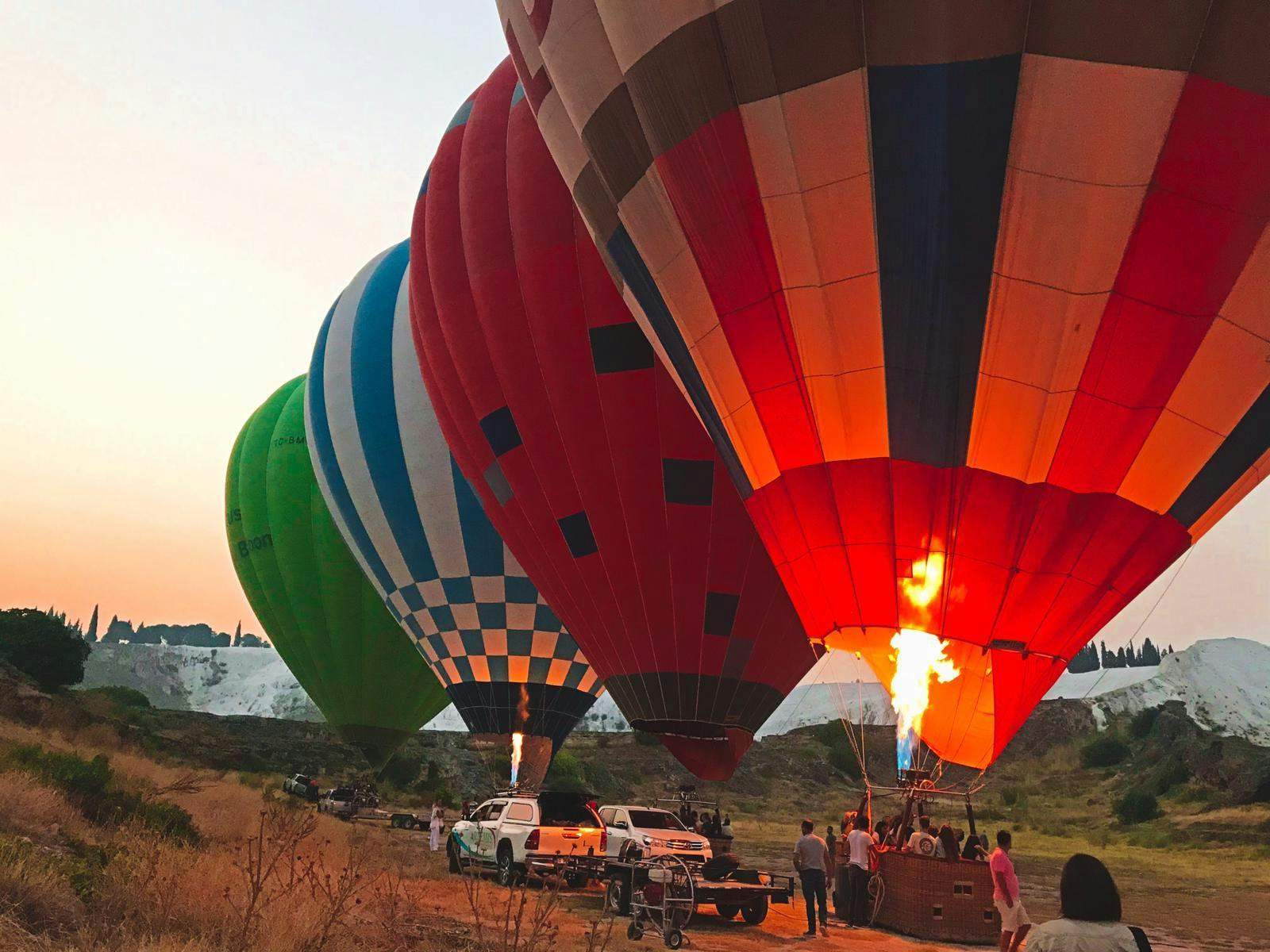 Pamukkale Sunrise Hot Air Balloon Viewing Experience