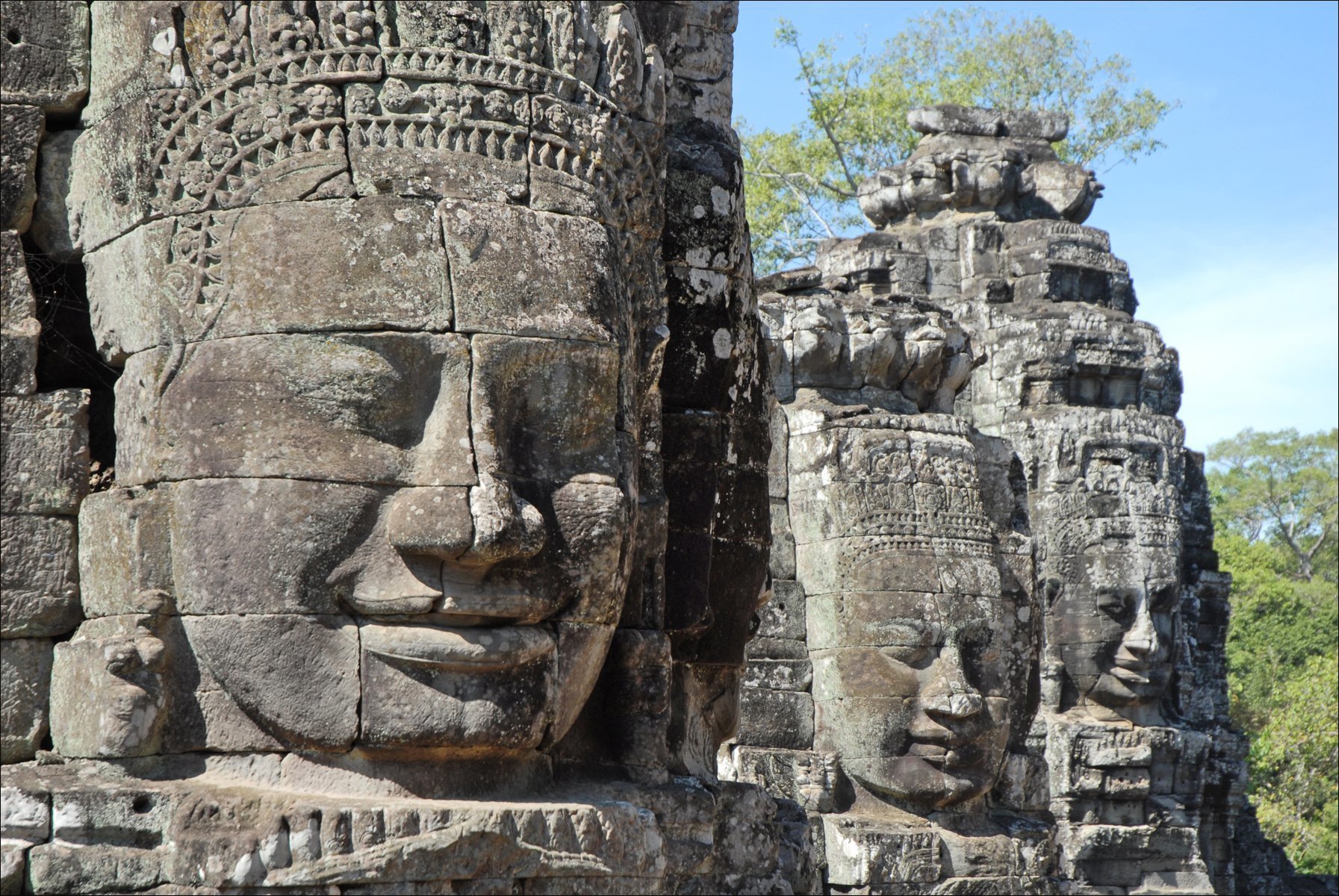Tour por los templos de Angkor Wat en grupo reducido con vuelo en globo de helio