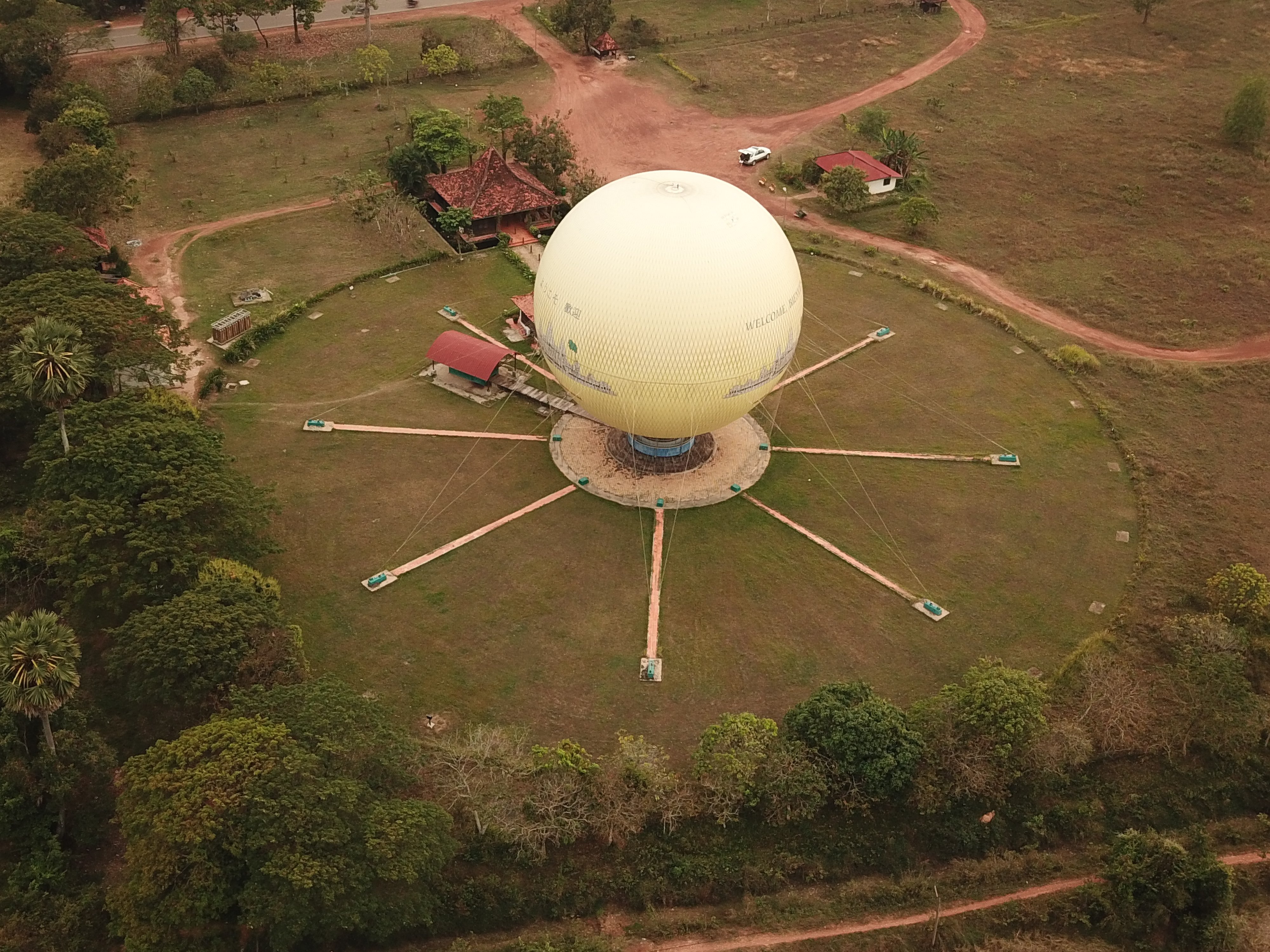 Tour por los templos de Angkor Wat en grupo reducido con vuelo en globo de helio