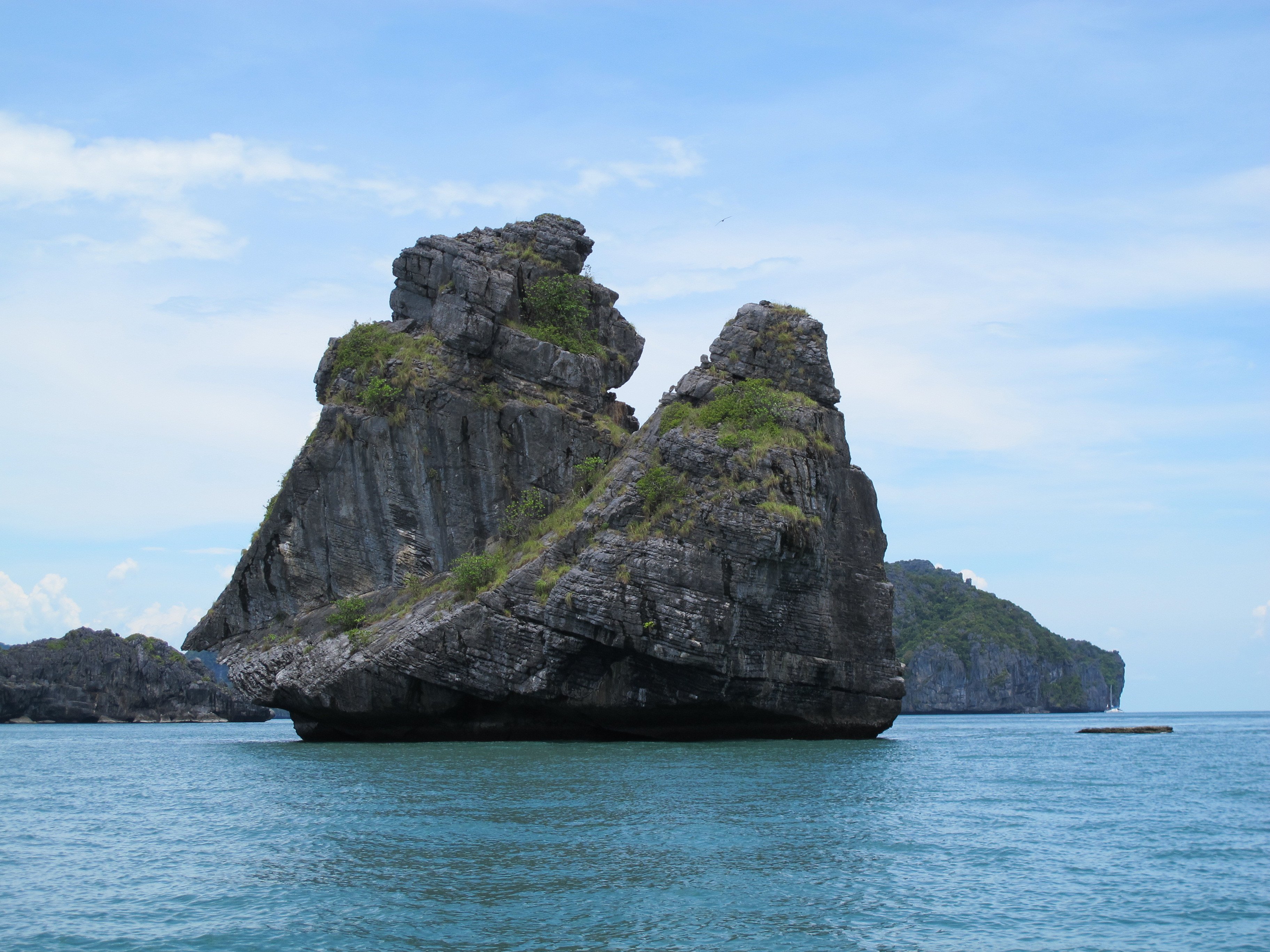 Angthong National Marine Park Speedboat Adventure from Koh Samui