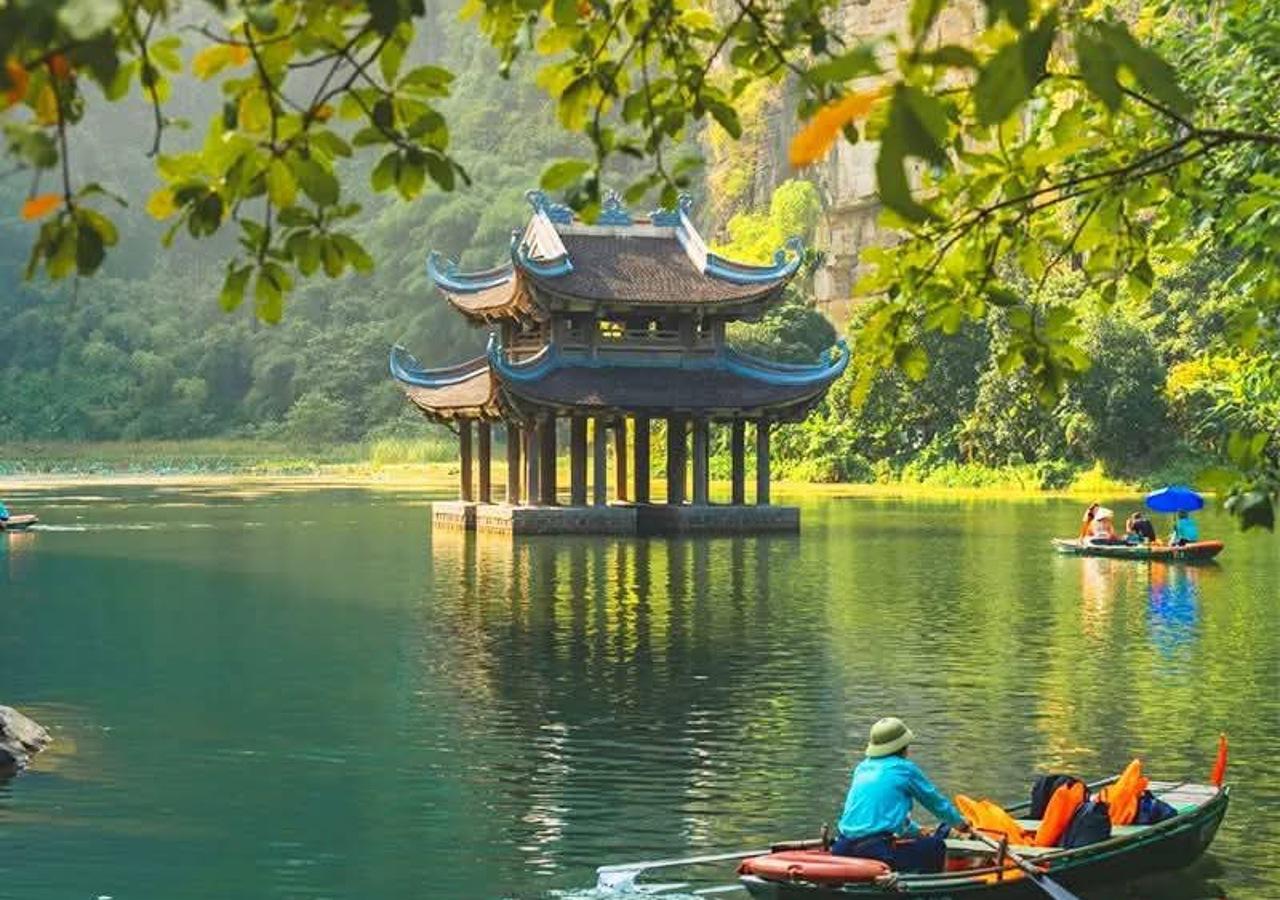 Ninh Binh Private Full-Day Tour from Hanoi or Ninh Binh