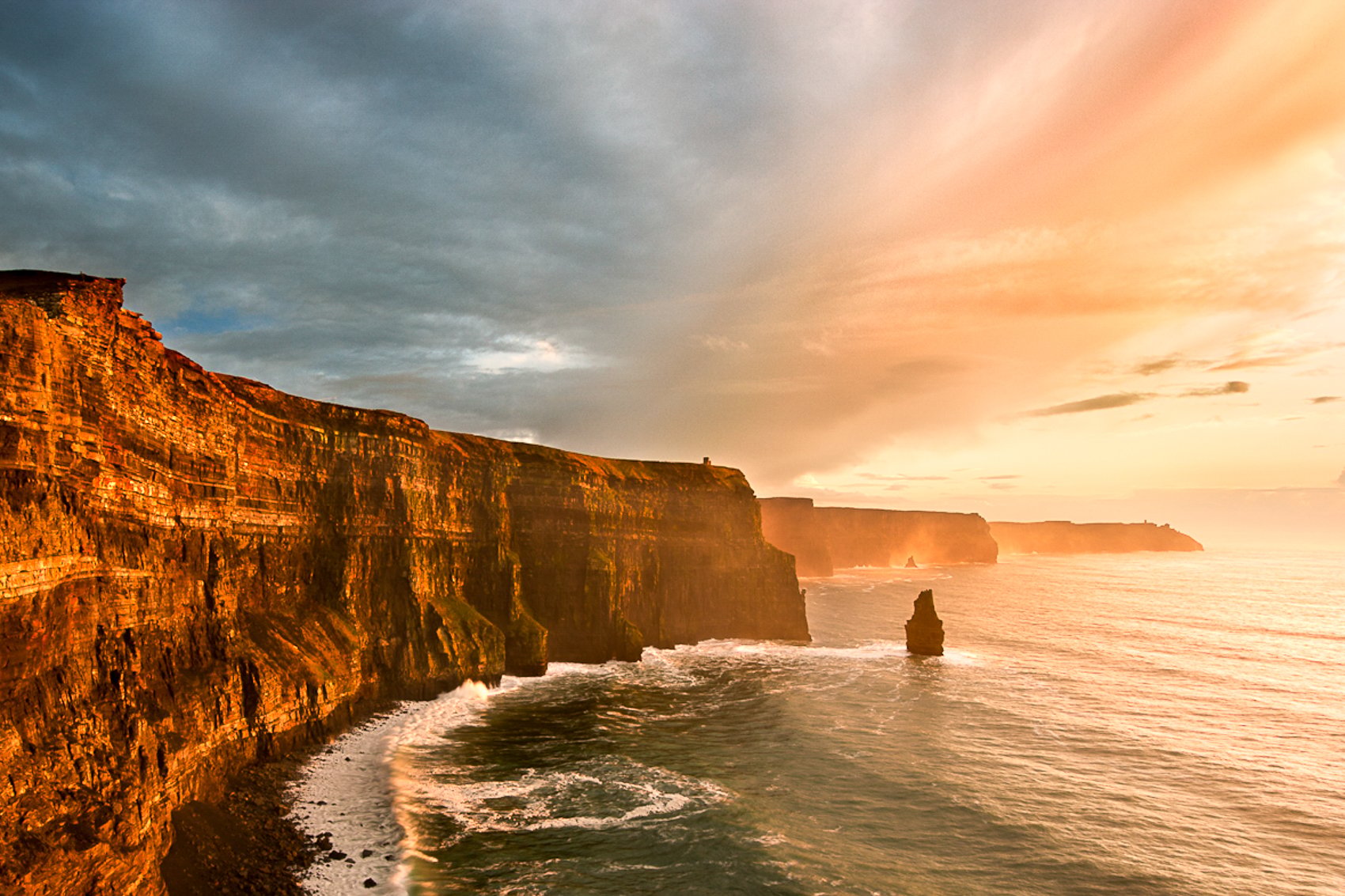 Dublin to Cliffs of Moher, Burren & Galway City Full-Day Tour