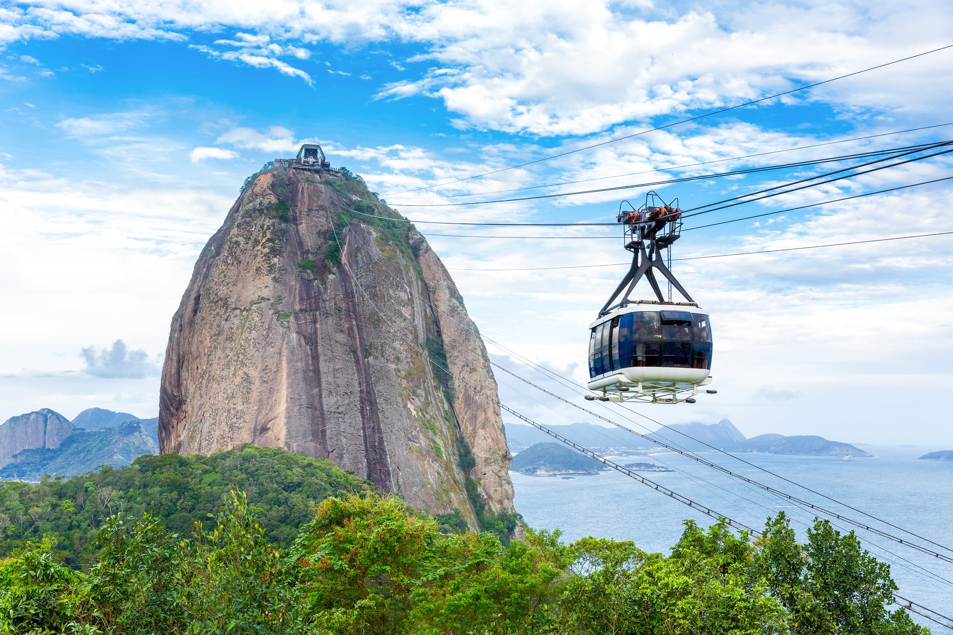 Sugarloaf Mountain Fast-Track Cable Car & Guided Tour
