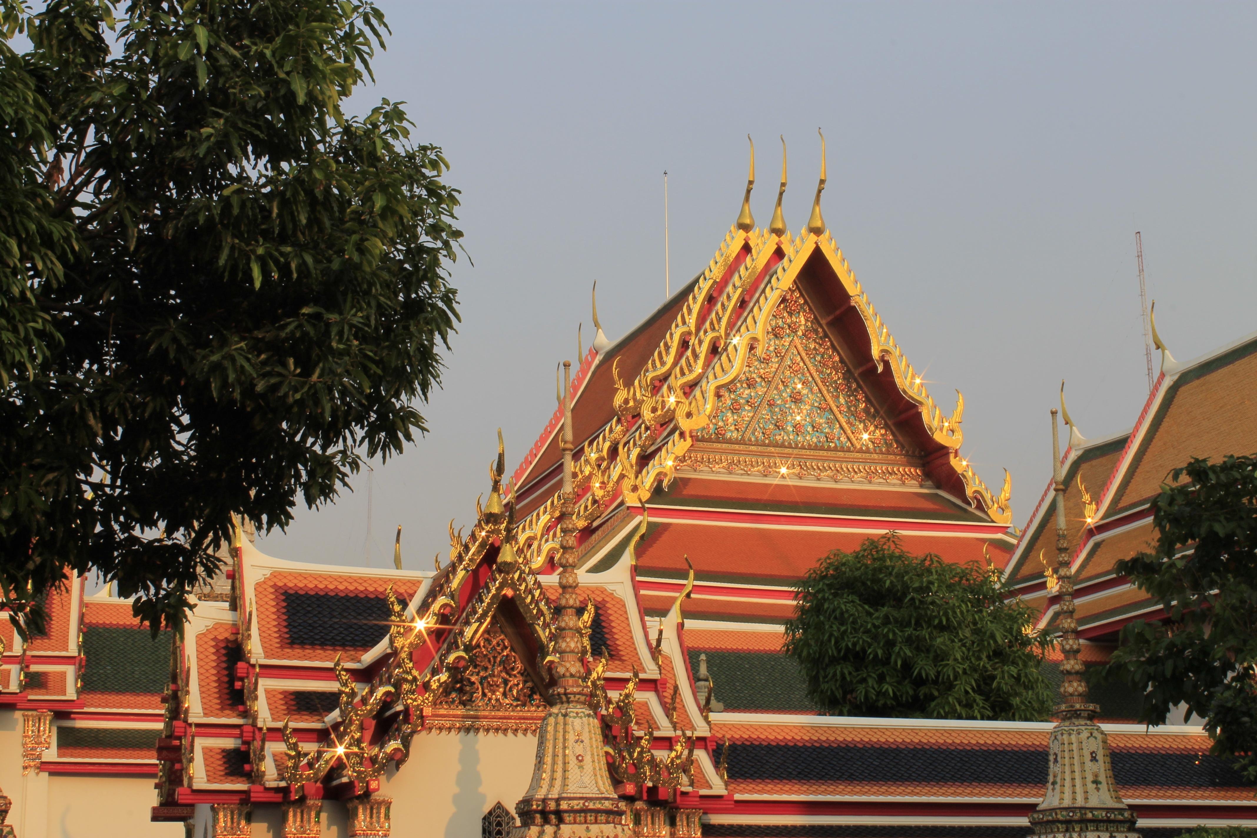 Bangkok Essential Icons: Grand Palace, Temples & Canal Cruise