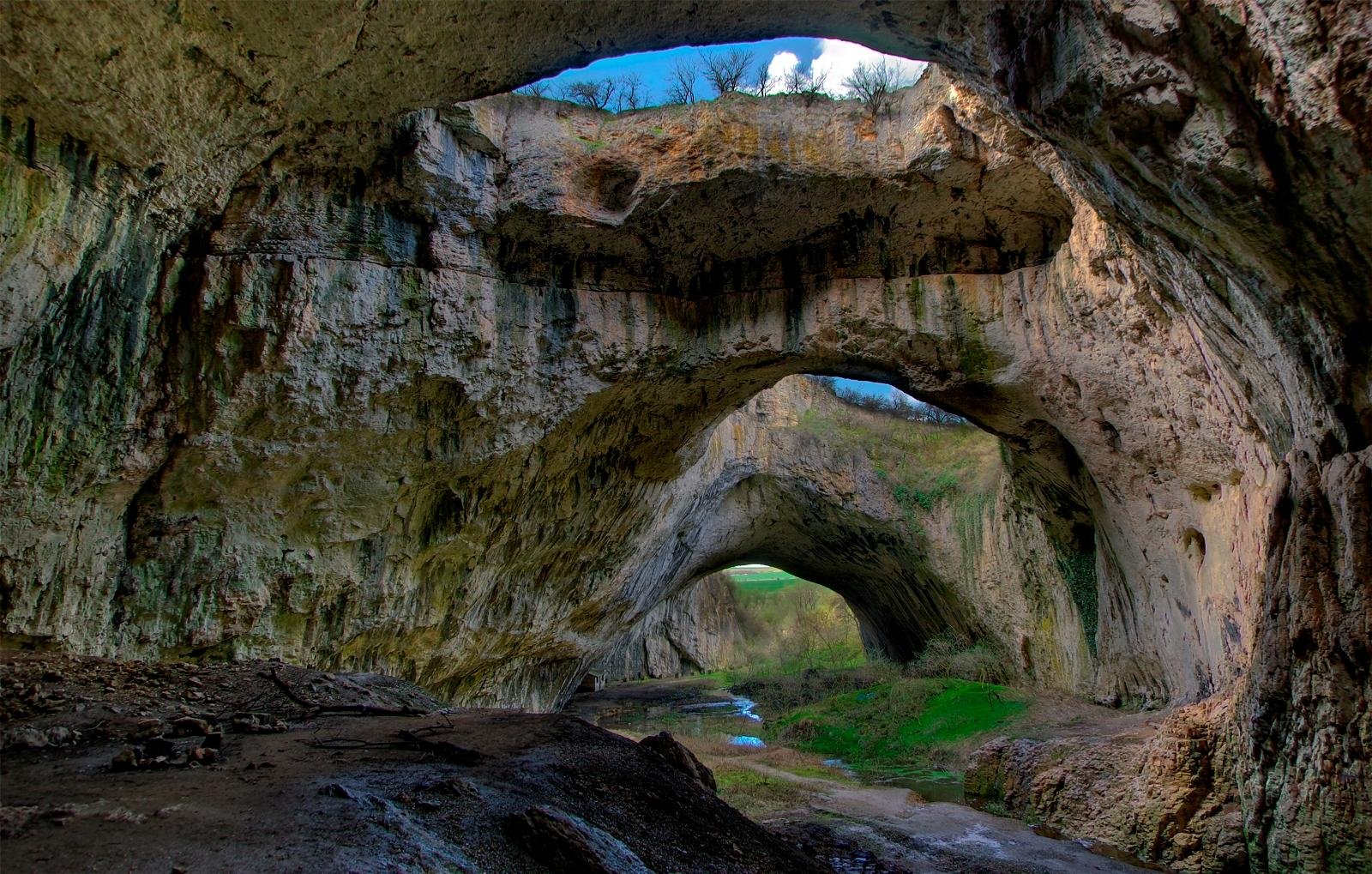 Three Spectacular Caves of Bulgaria Day Trip from Sofia