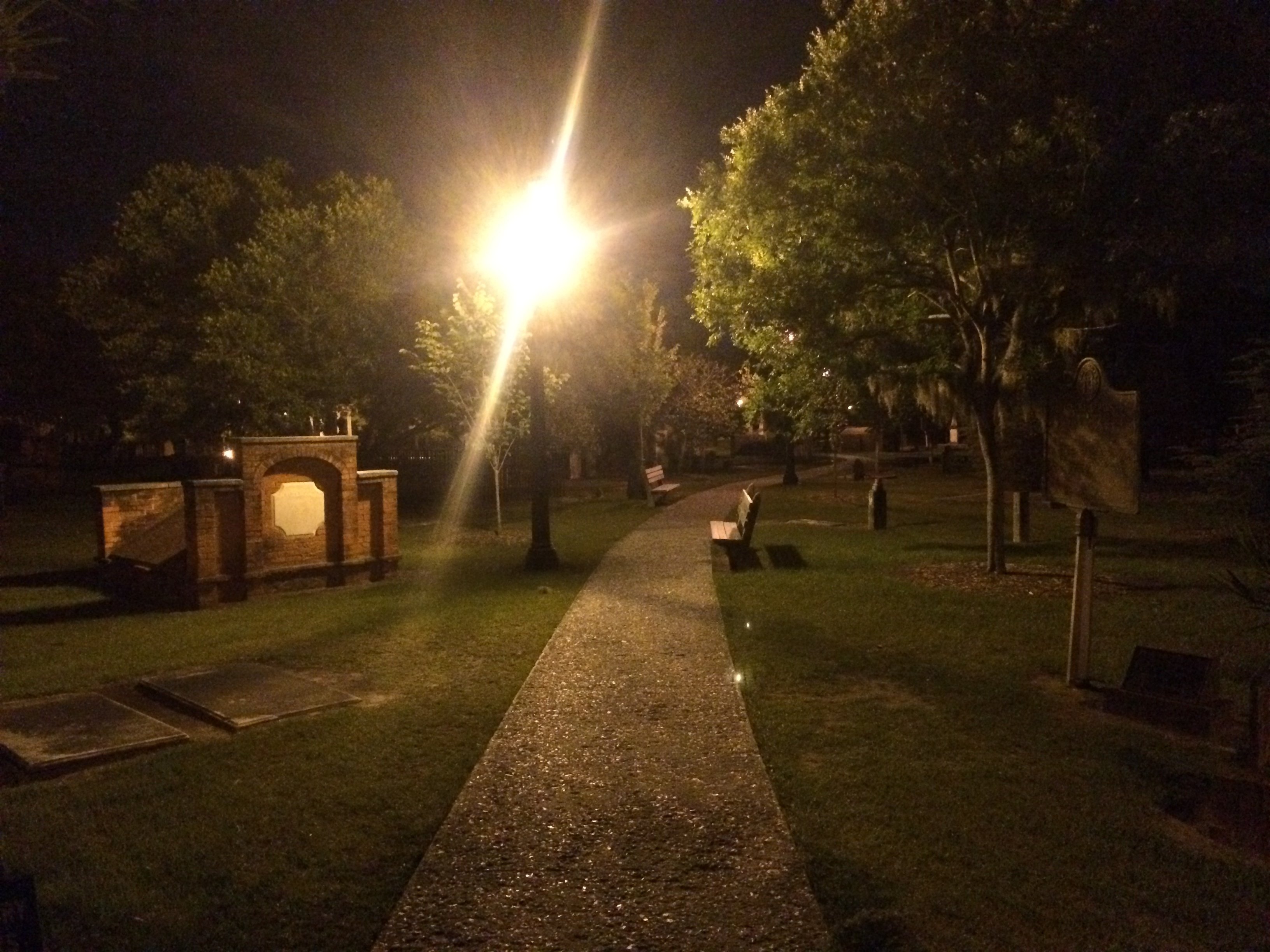 Savannah: Pub Crawl and Ghost Tour