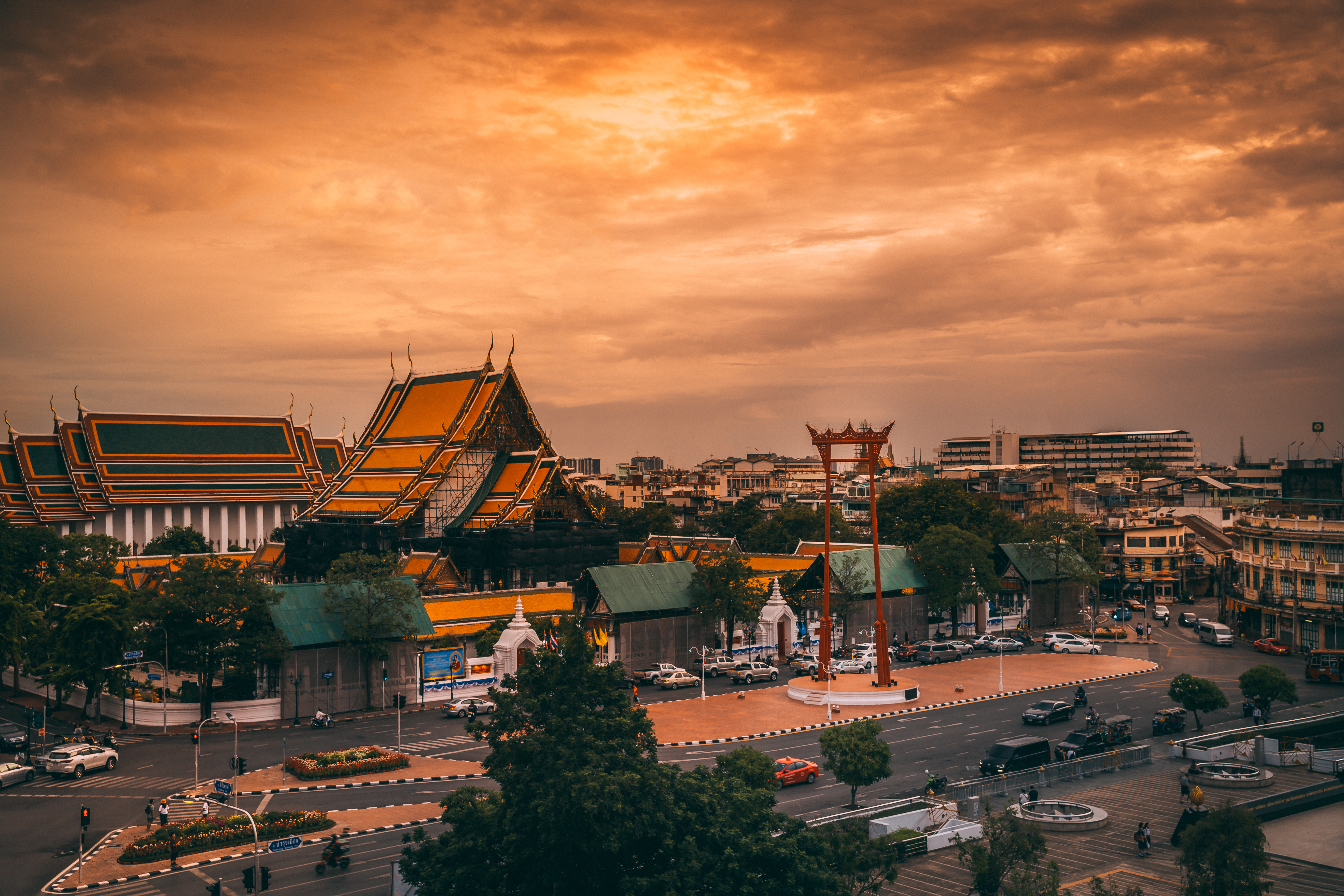 Bangkok Shore Excursion: Grand Palace, Wat Pho & Canal Cruise from Laem Chabang