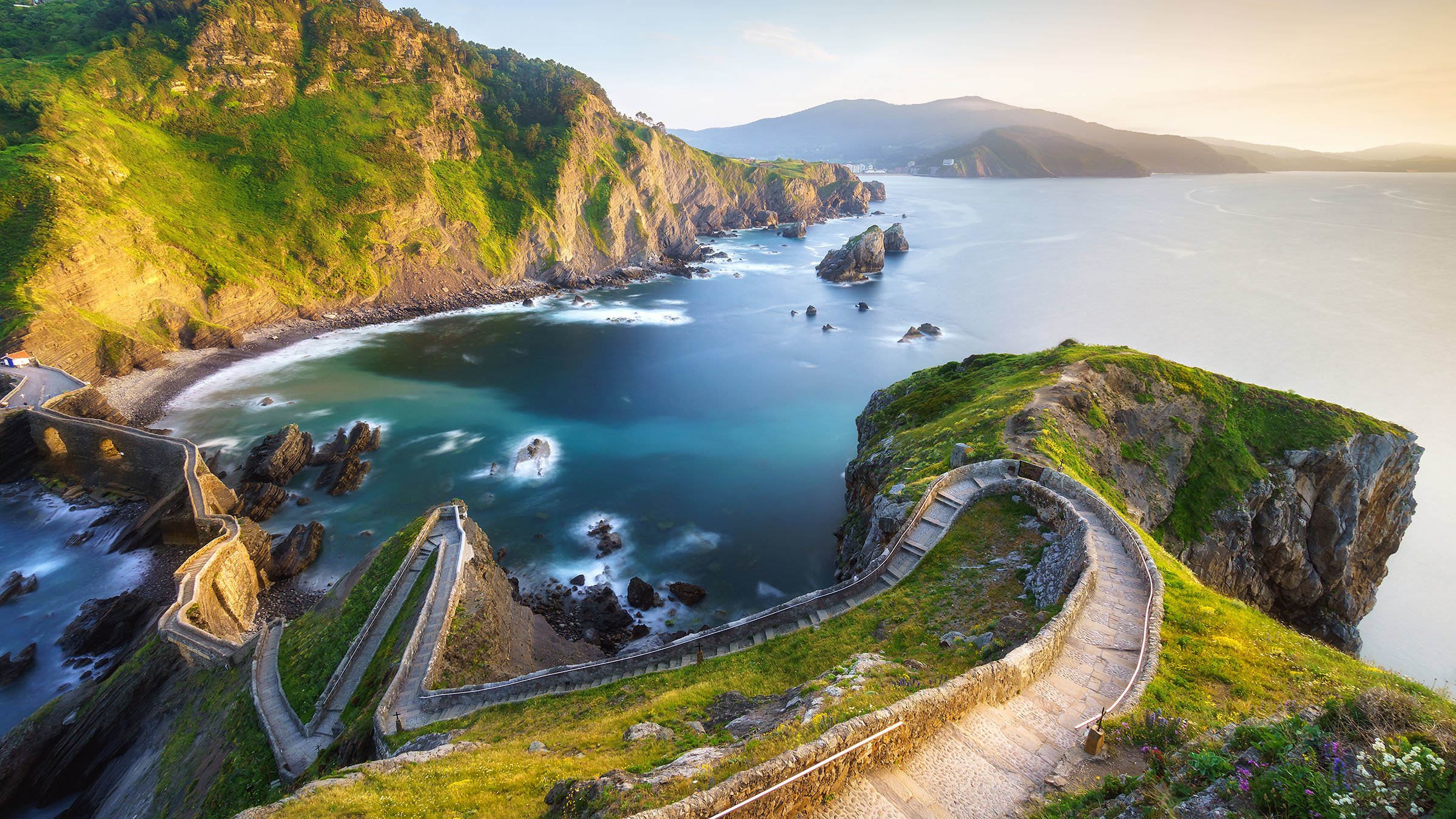 Gaztelugatxe Bermeo and Gernika day trip from Bilbao — image 5