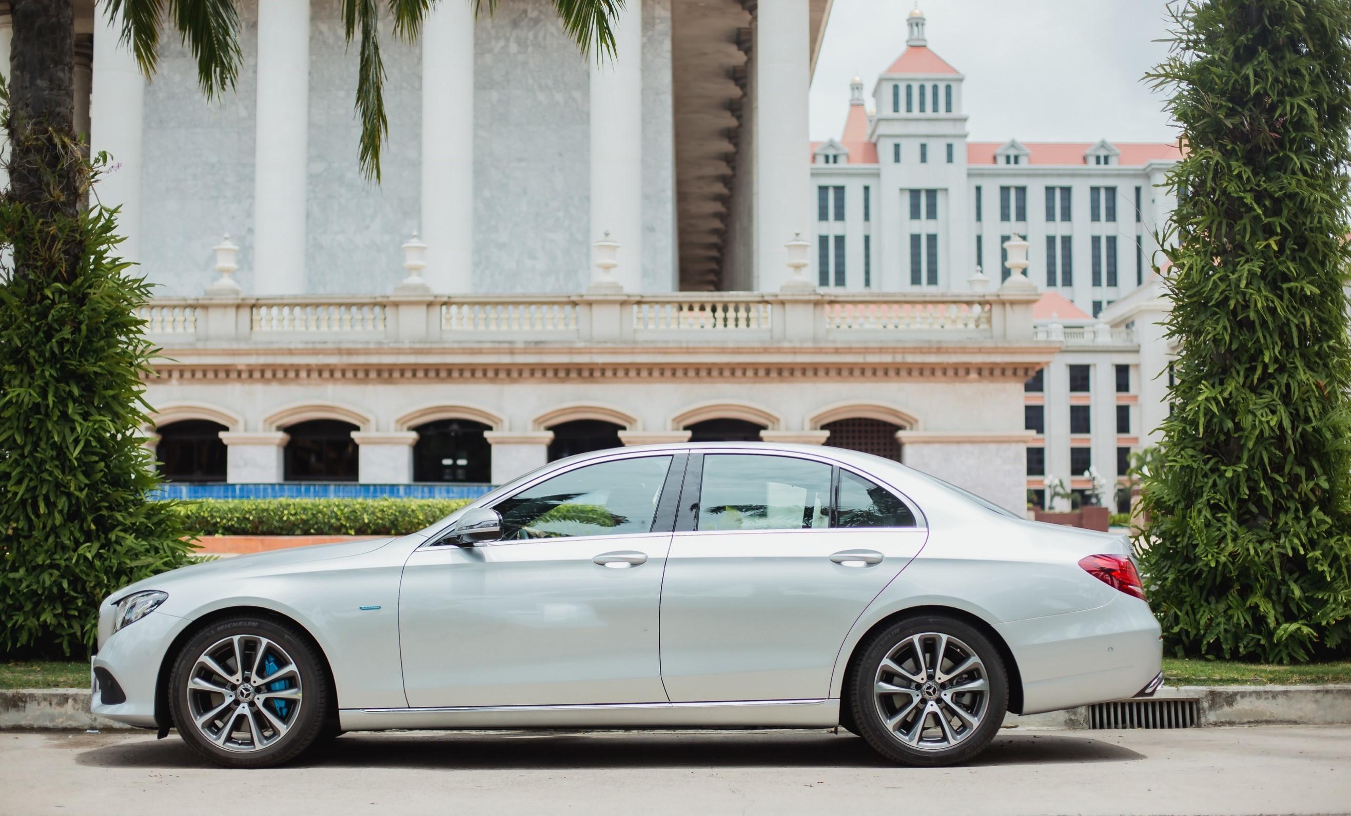 Bangkok Suvarnabhumi Airport Luxury Private Transfer