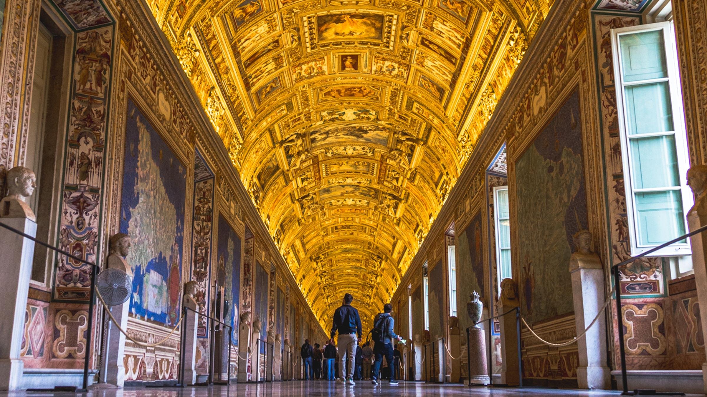 Ultimate Rome: Full-Day Colosseum & Vatican Highlights