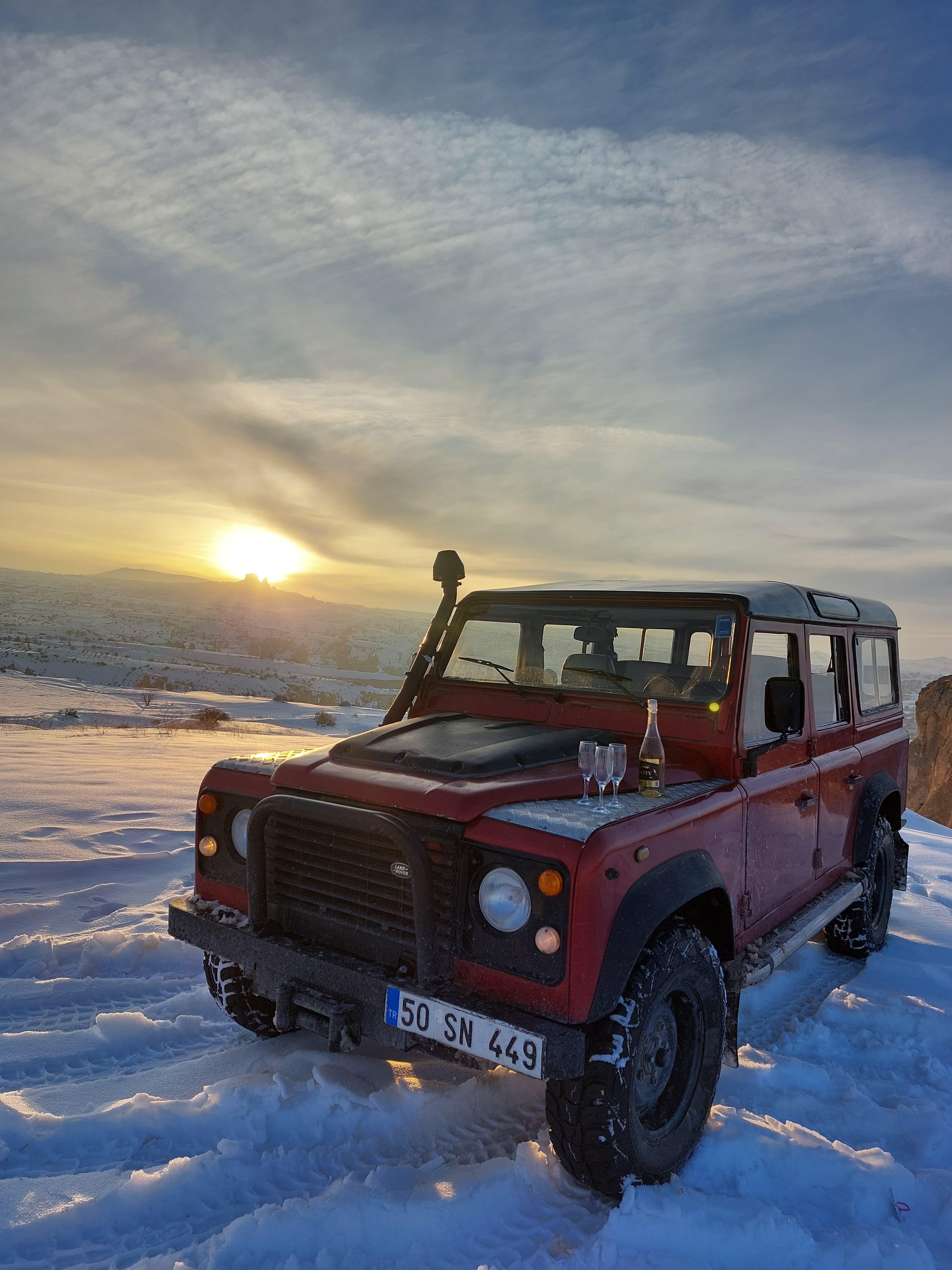 Cappadocia Off-Road Jeep Safari with Champagne Toast