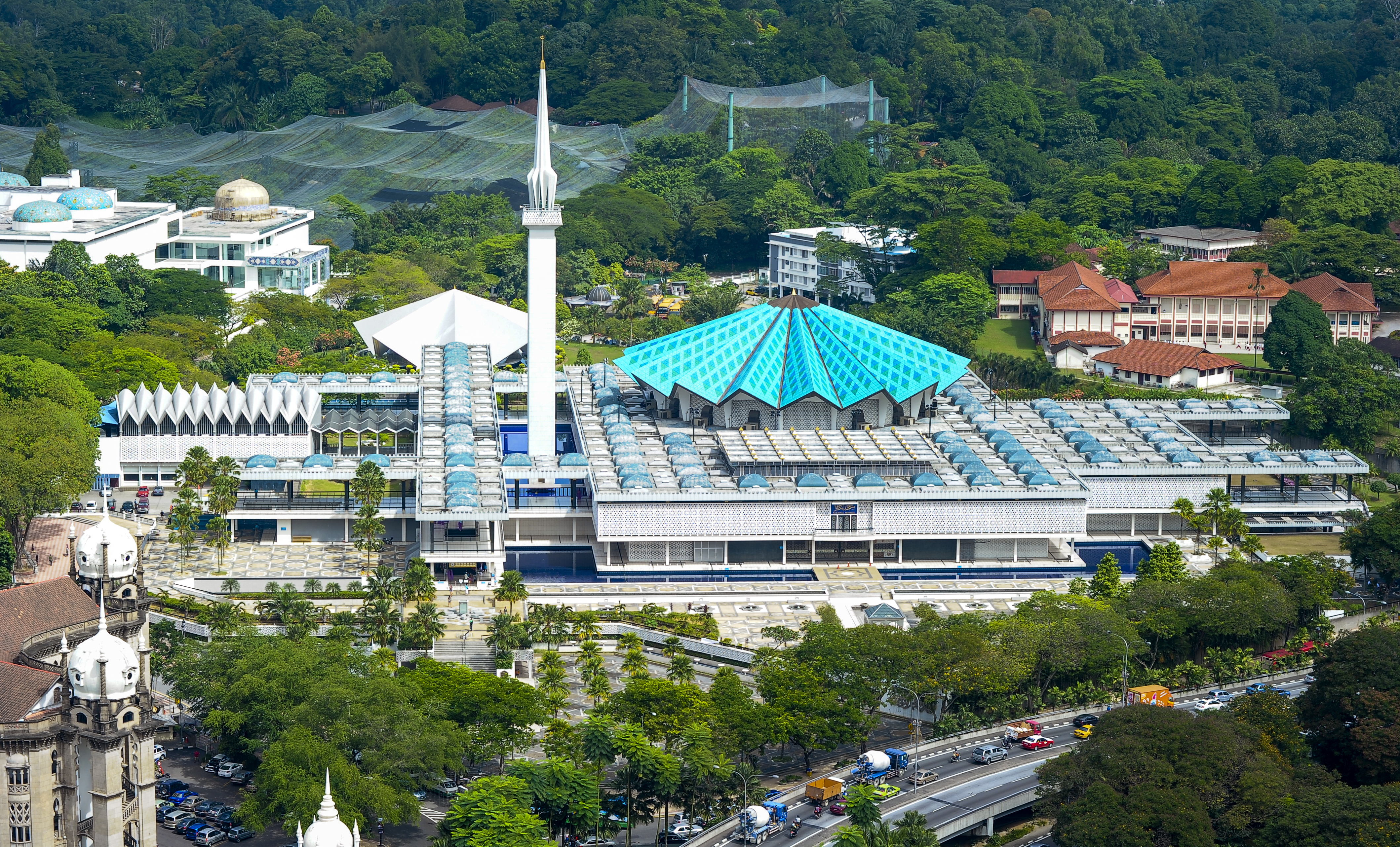 Kuala Lumpur City Highlights & Batu Caves Explorer