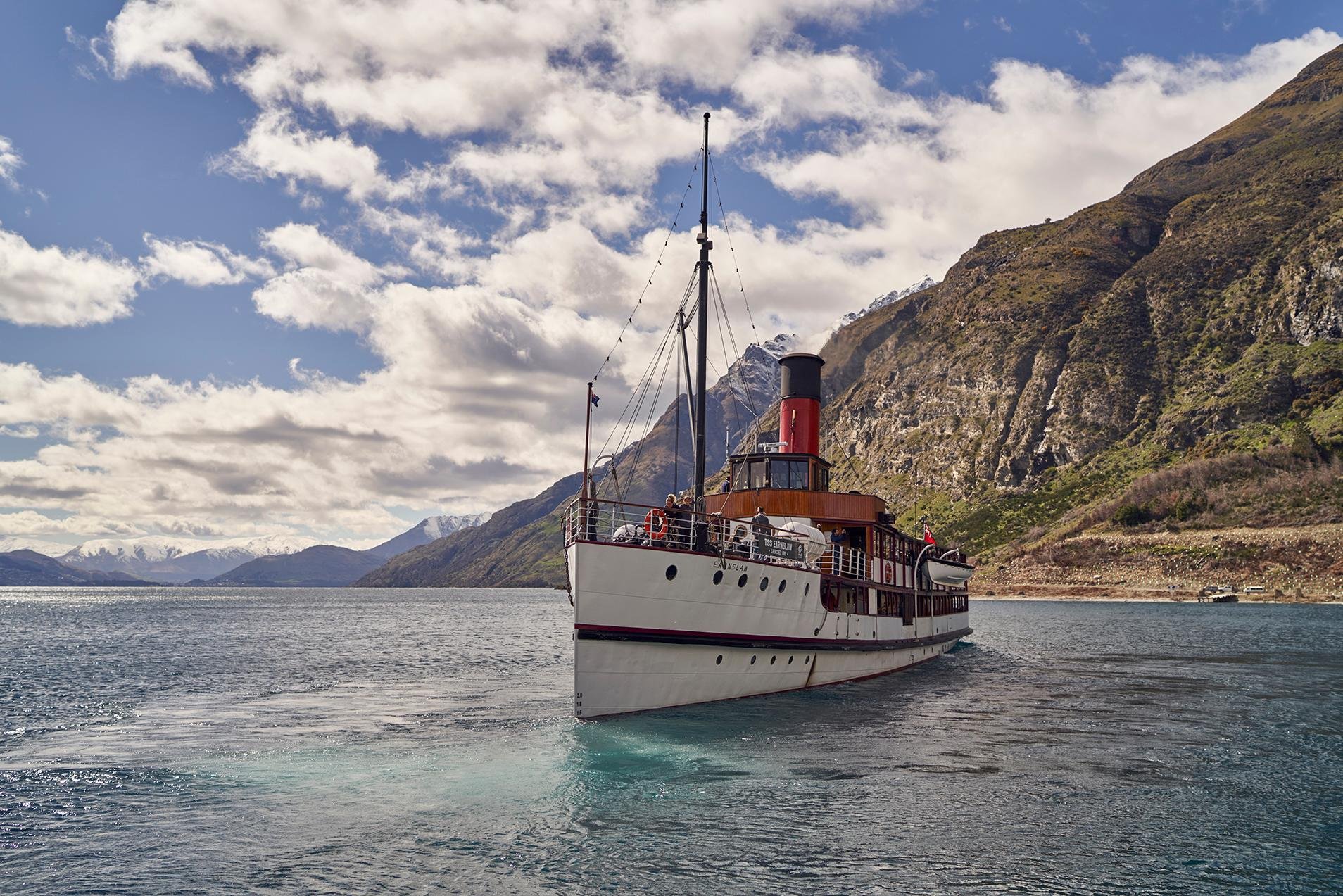 Queenstown: TSS Earnslaw Cruise of Lake Whakatipu