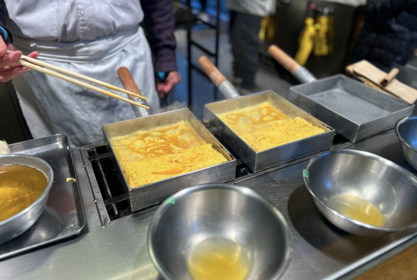 Toyosu tuna auction tour — bluefin auction floor, buyers grading, Tsukiji market — image 17