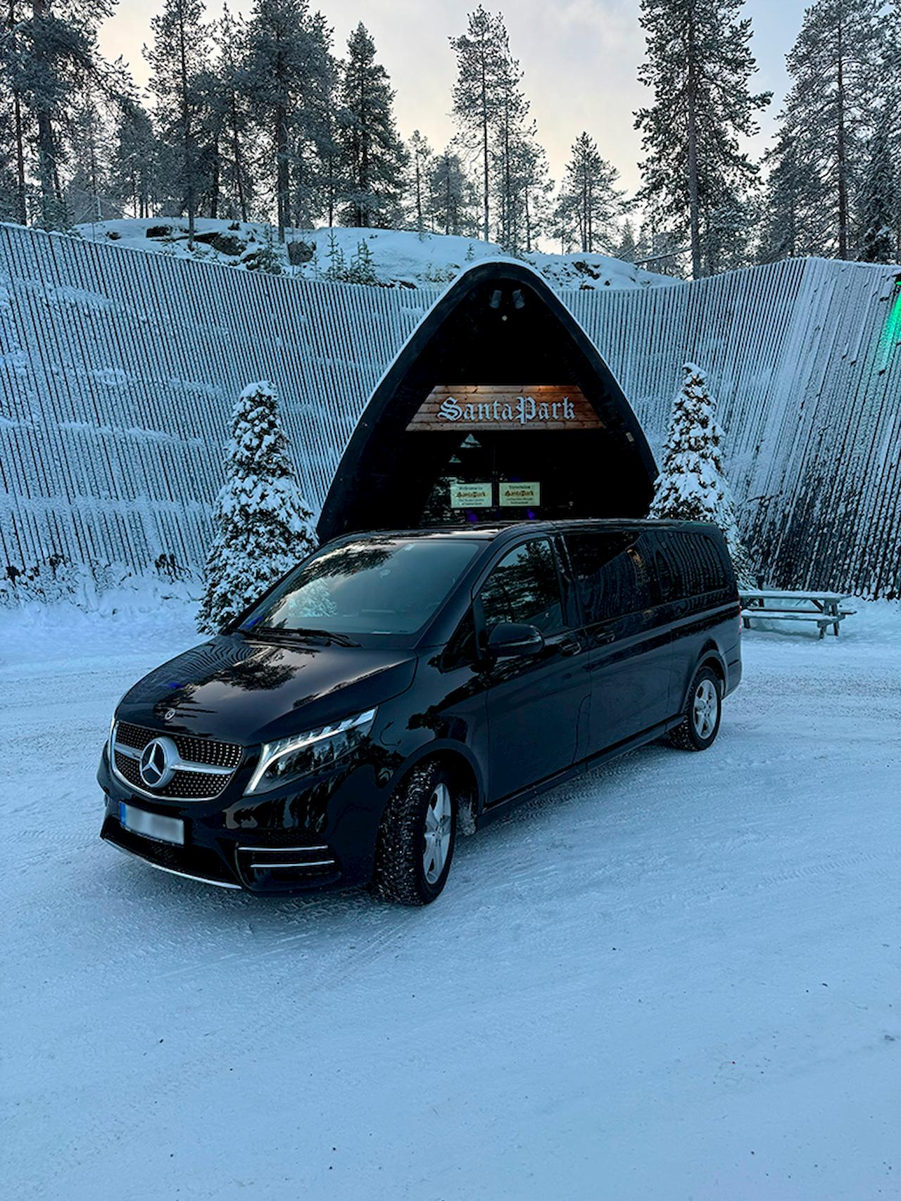 Rovaniemi Private Husky Safari with Sled Ride & Hot Drinks