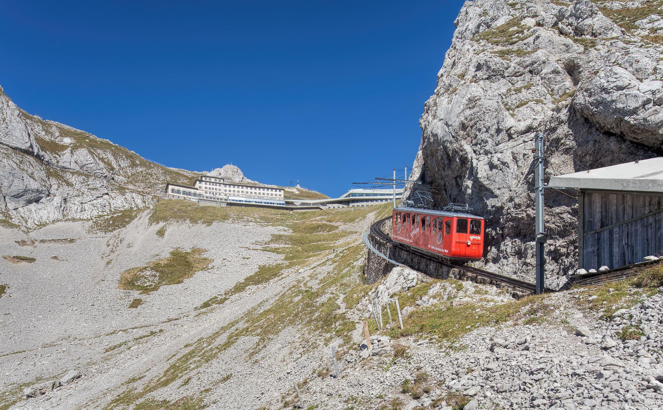 Private Golden Roundtrip to Mt. Pilatus from Lucerne