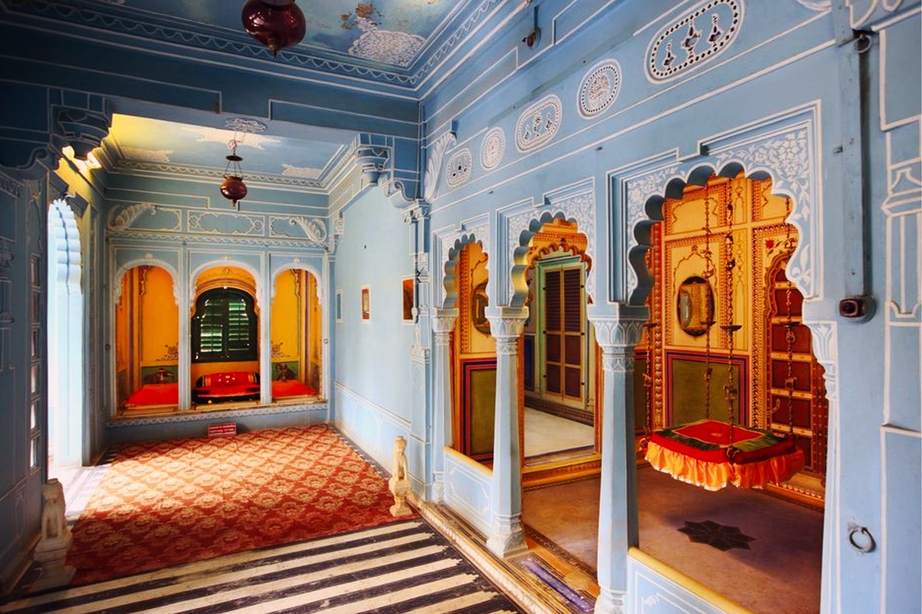 Udaipur Private City Tour: Heritage, Lakes & Sunset