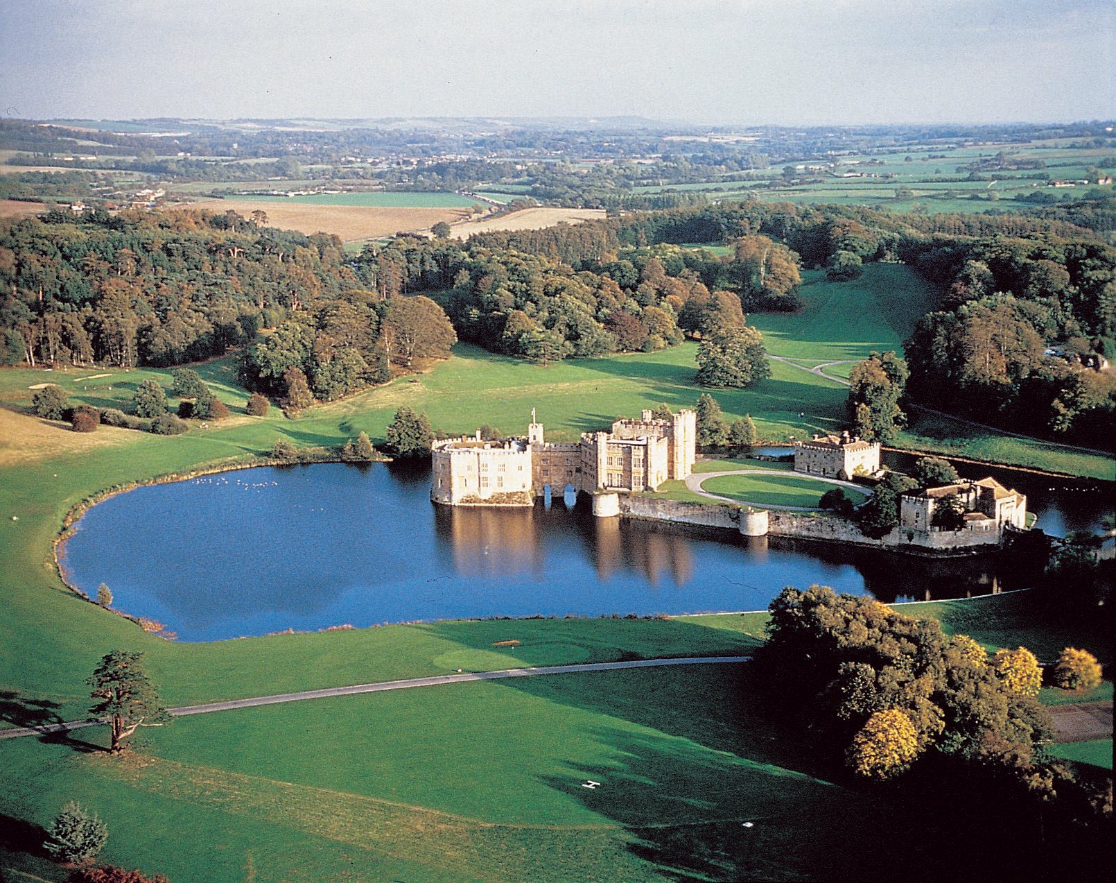 Leeds Castle, Canterbury, Dover & Greenwich Day Tour