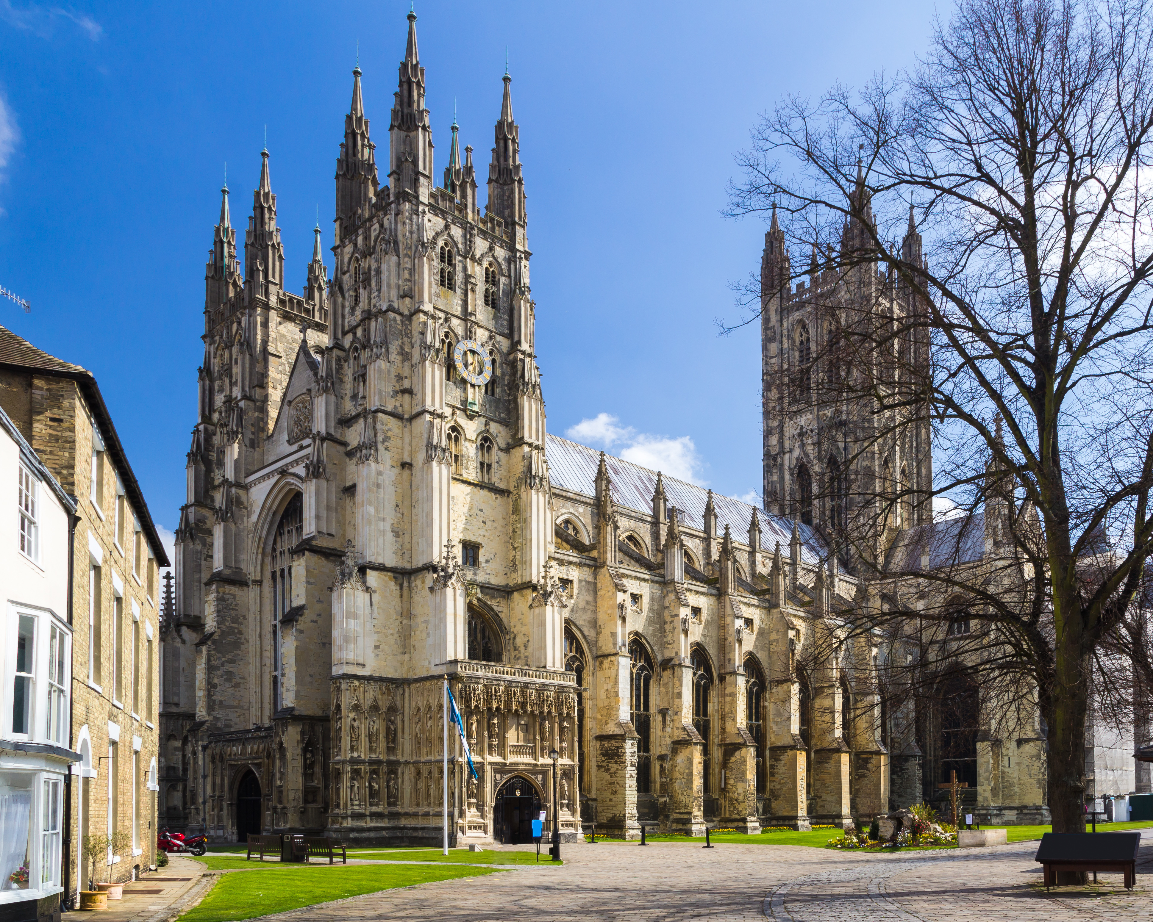 Leeds Castle, Canterbury, Dover & Greenwich Day Tour