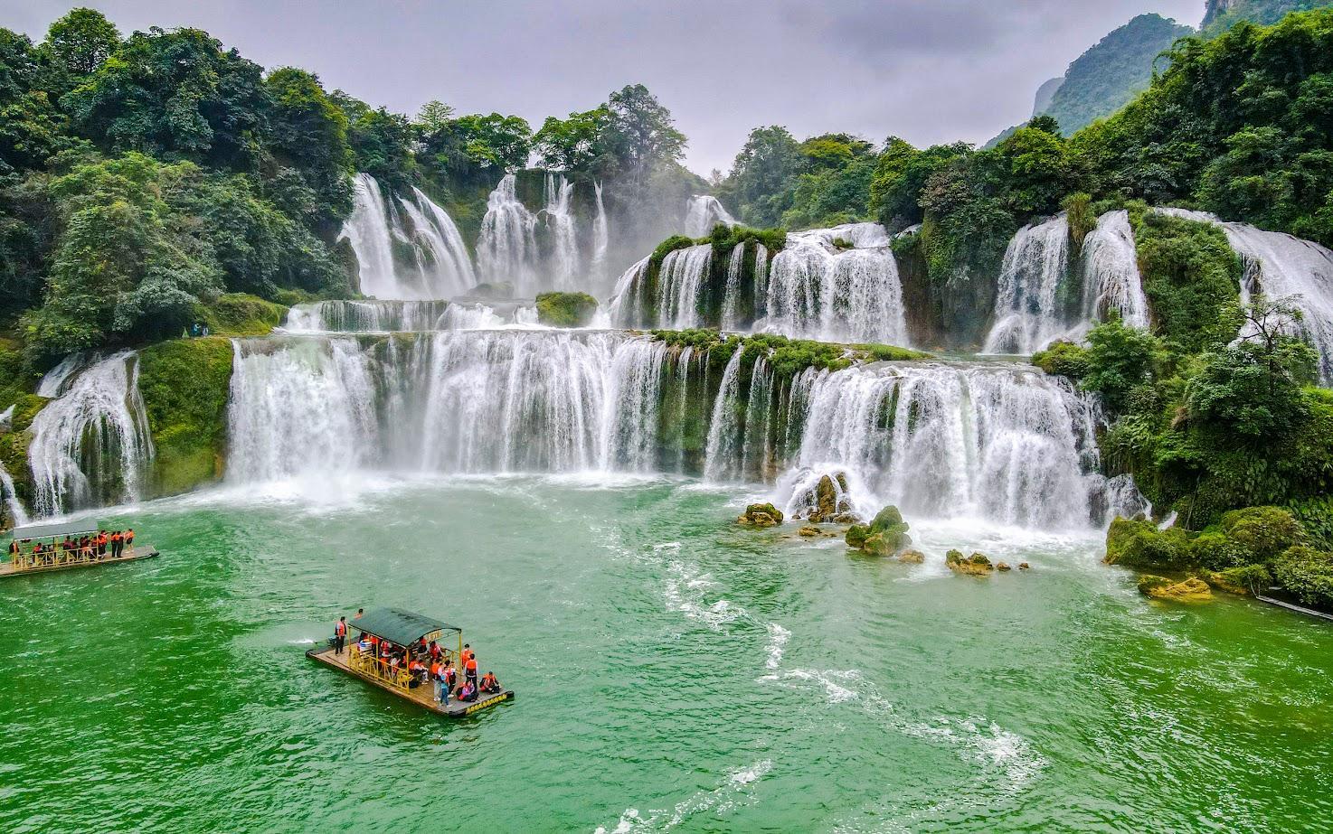Cao Bang & Ban Gioc Waterfall 2-Day Adventure