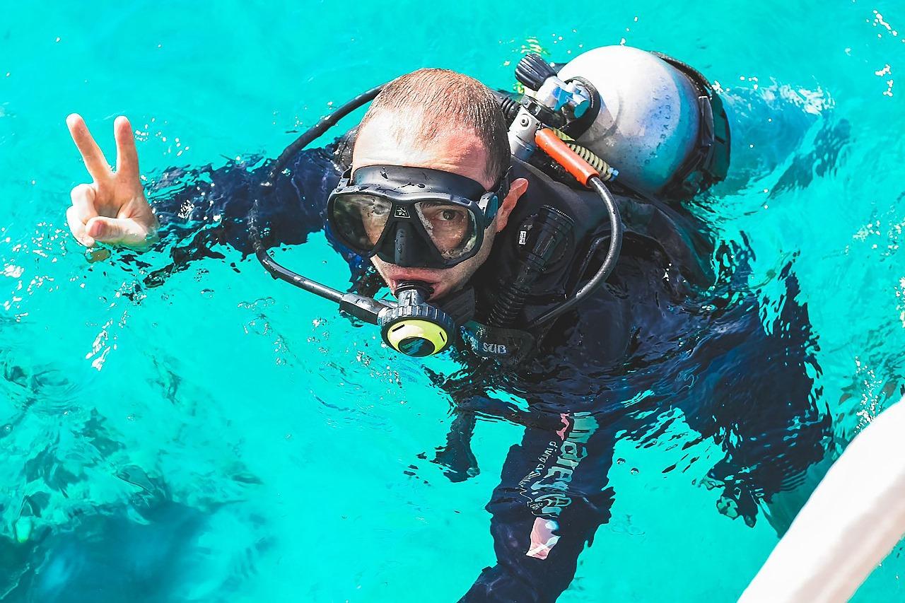 Ras Mohammed Luxury Dive Cruise from Sharm El Sheikh with Lunch