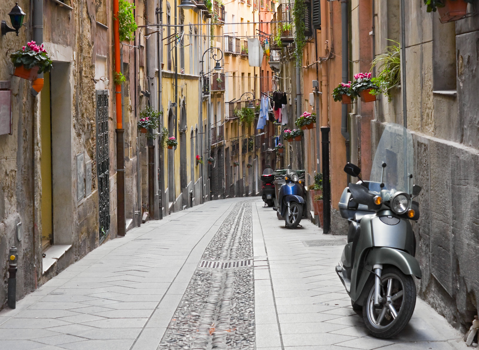 Old City Cagliari Walking Experience
