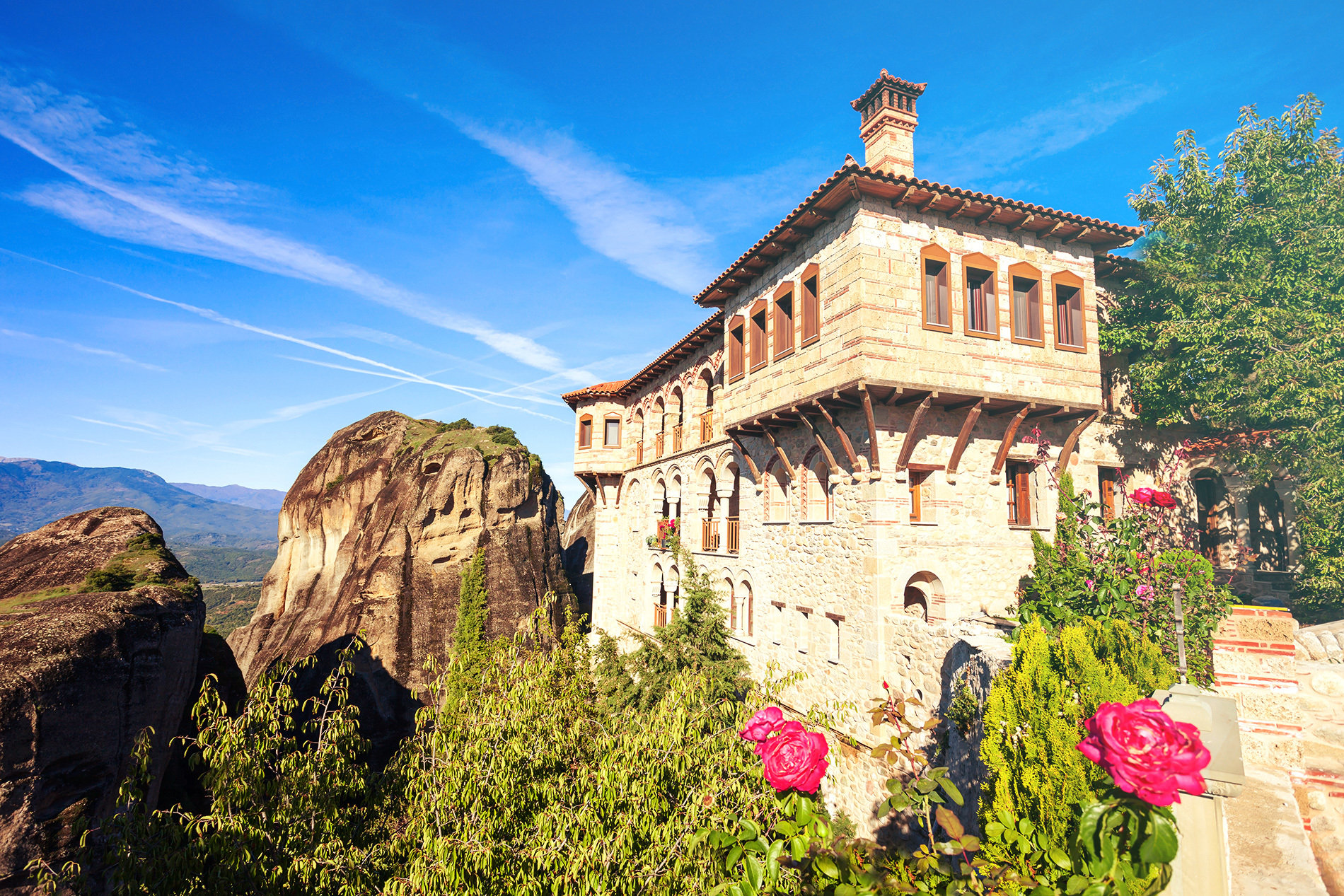 Thessaloniki to Meteora: Full-Day Guided Bus Excursion