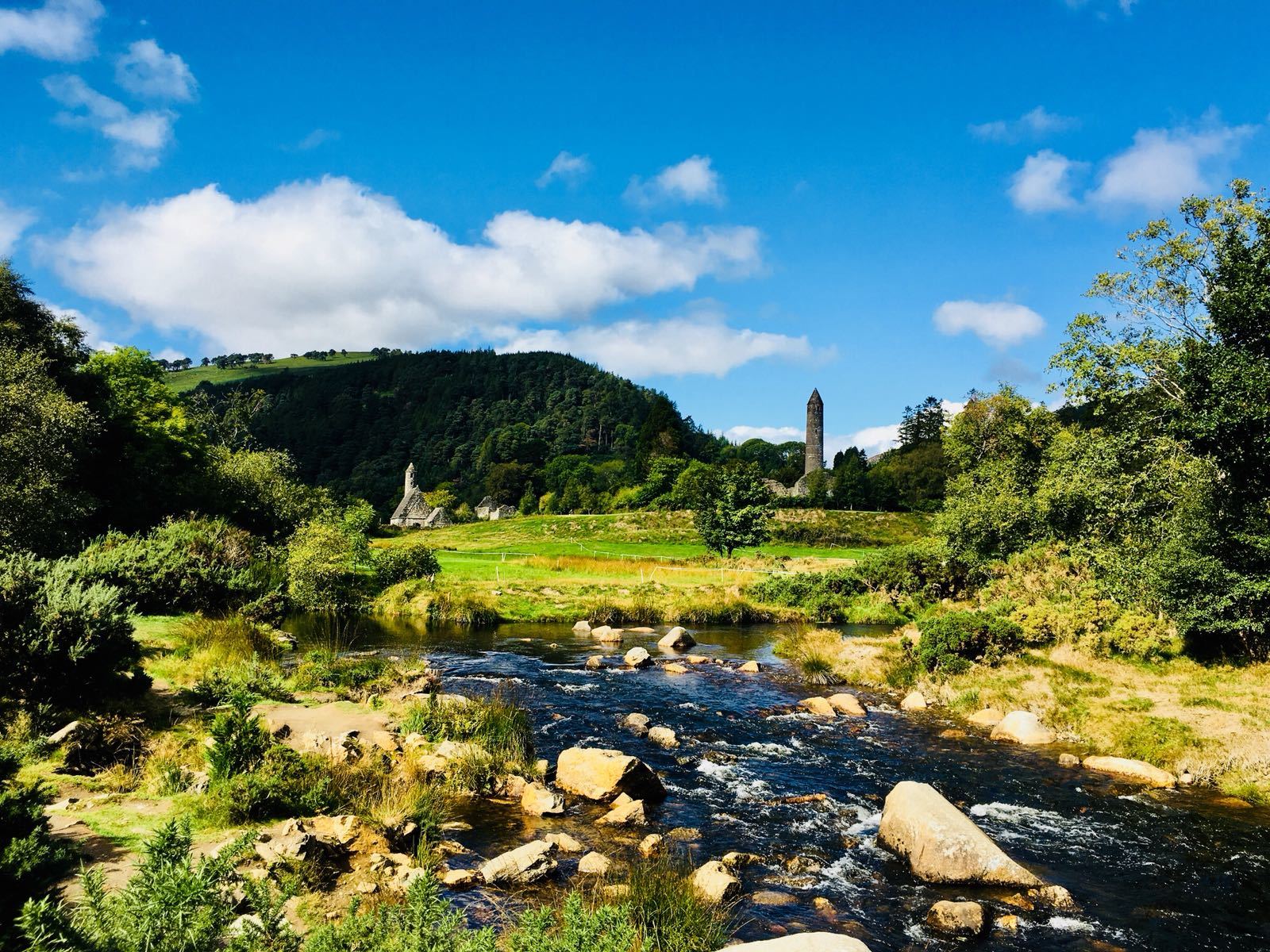 Dublin: Wicklow Mountains, Glendalough & Powerscourt Gardens Day Tour