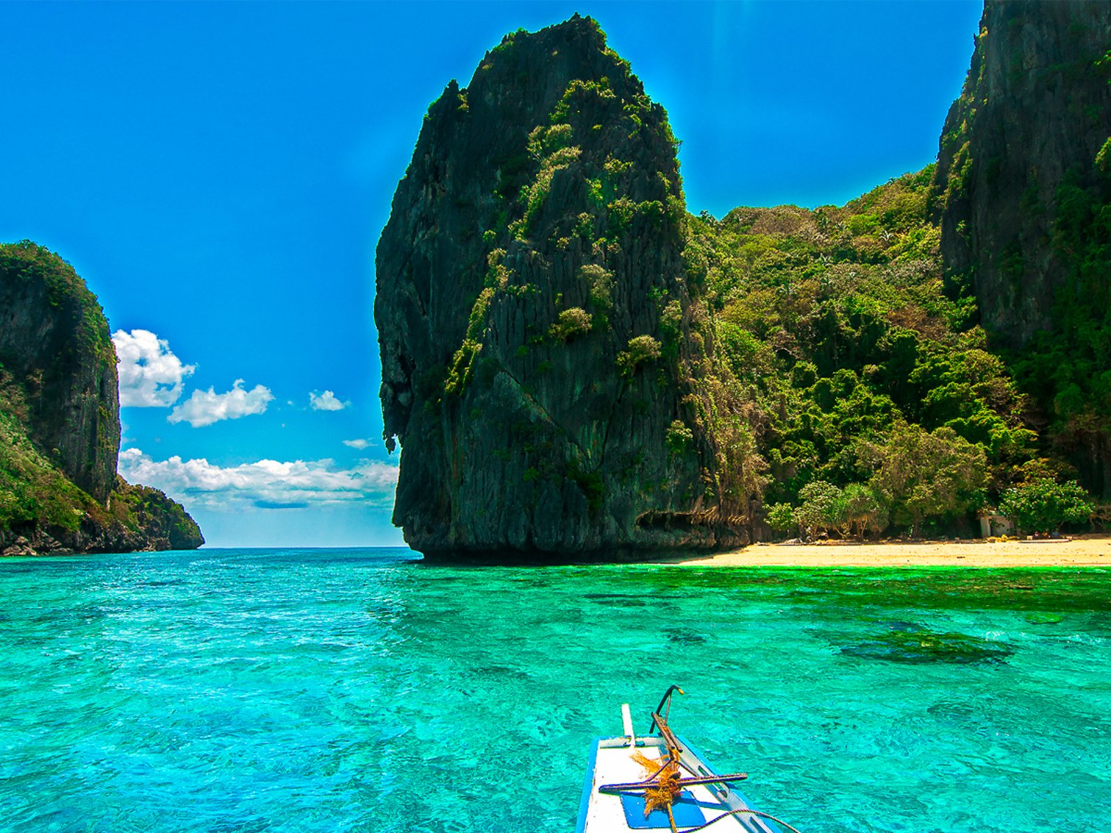 El Nido Island Hopping: Lagoons, Beaches & Bacuit Bay Cruise